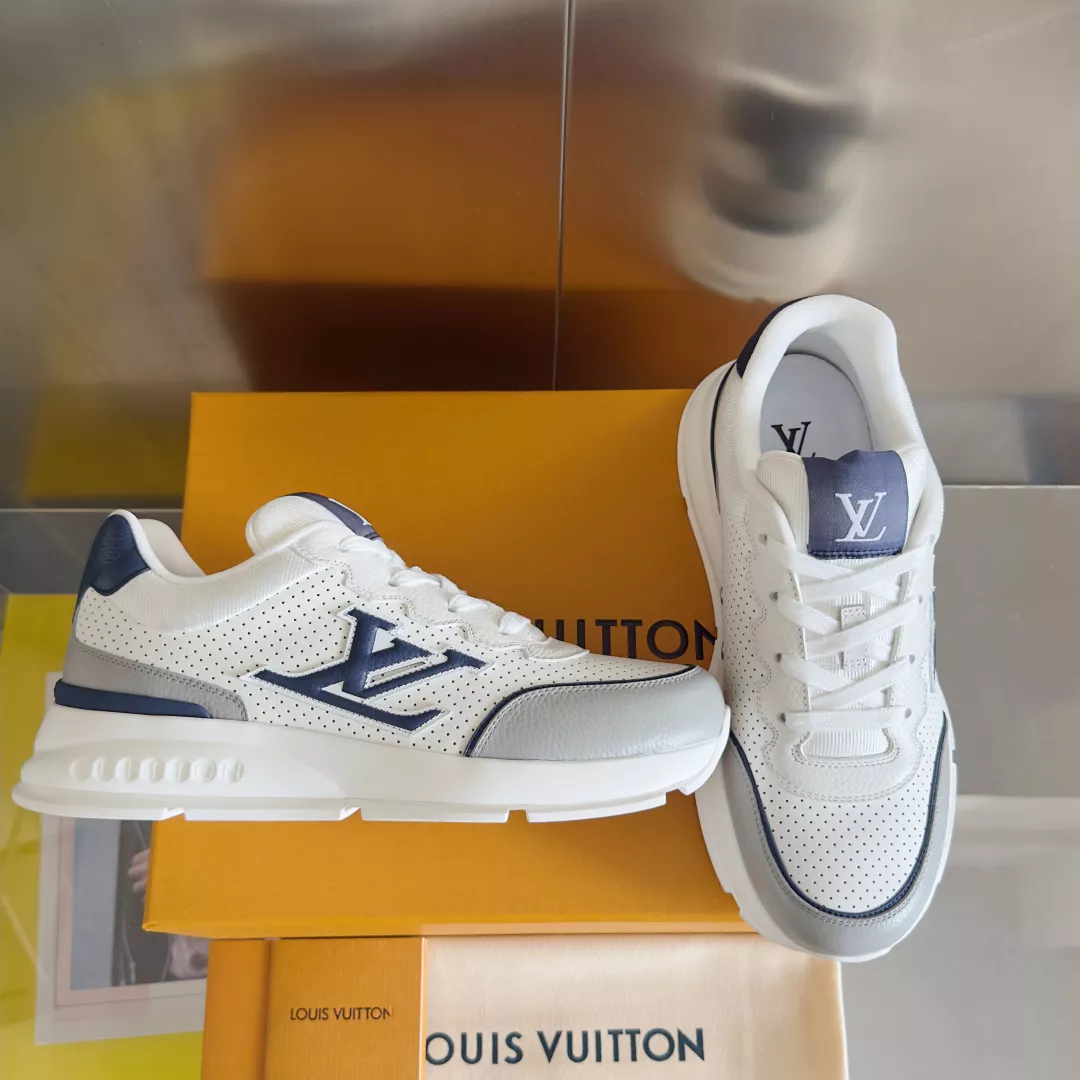 Louis Vuitton Casual Shoes For Men Stylish 1167