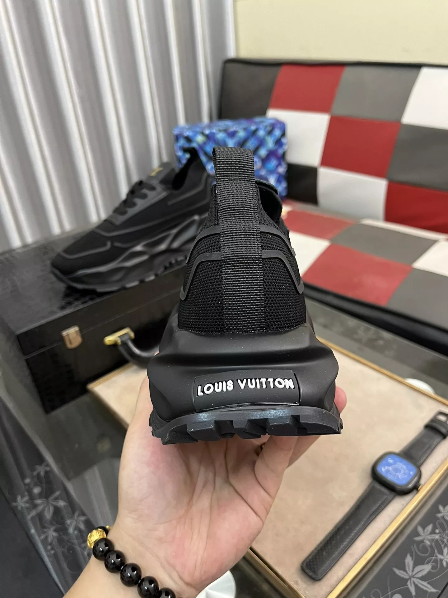 Louis Vuitton Casual Shoes For Men Stylish 4562