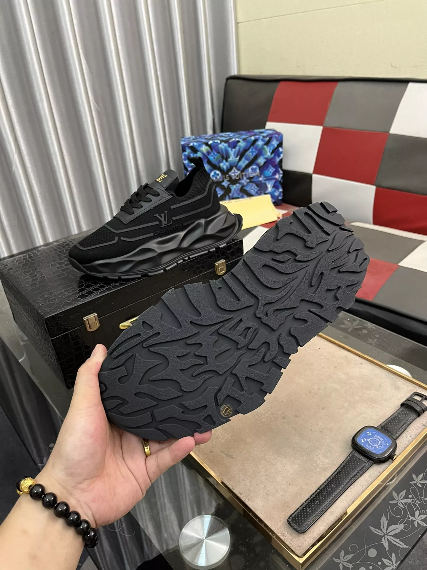 Louis Vuitton Casual Shoes For Men Stylish 4562