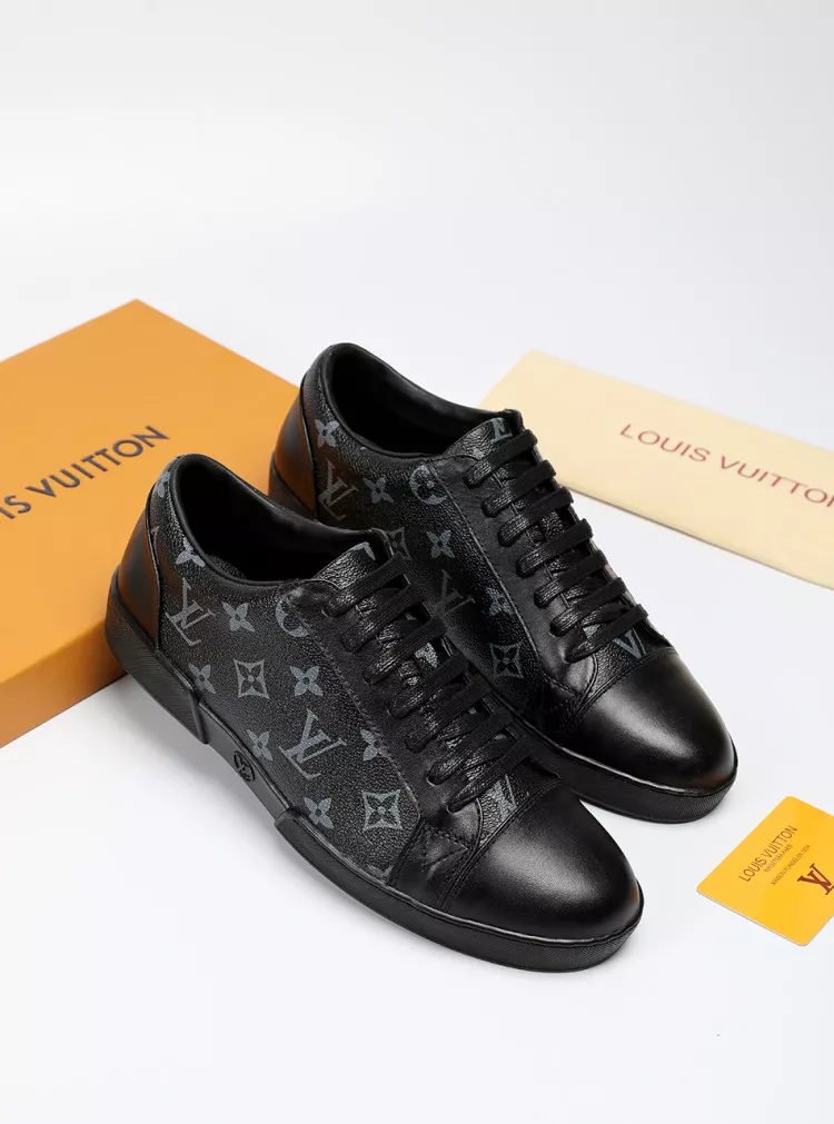 Louis Vuitton Casual Shoes For Men Stylish 8391