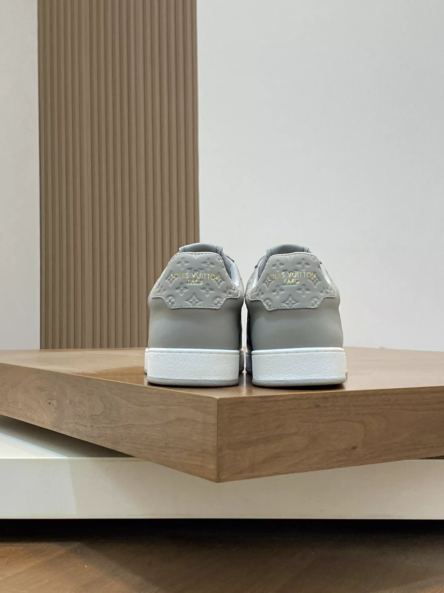 Louis Vuitton Casual Shoes For Men Timeless 5370