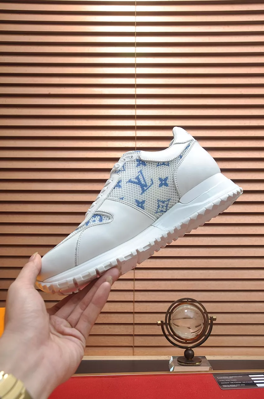 Louis Vuitton Casual Shoes For Men Trendsetting 1335