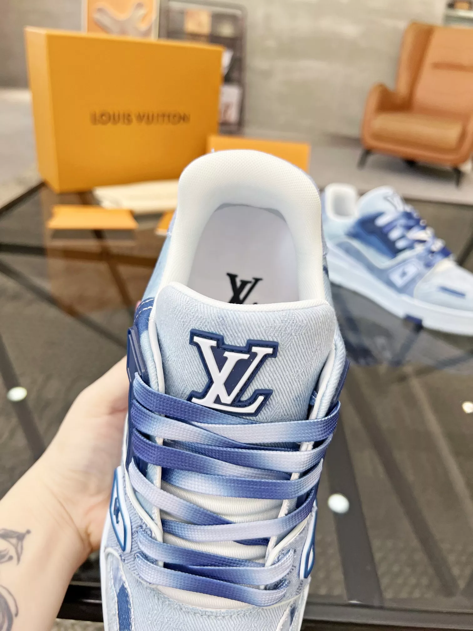 Louis Vuitton Casual Shoes For Men Trendsetting 4991