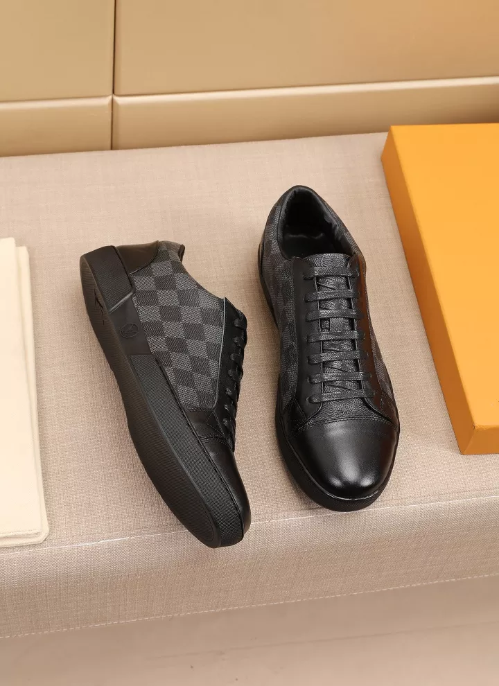Louis Vuitton Casual Shoes For Men Trendsetting 6486
