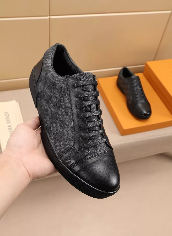 Louis Vuitton Casual Shoes For Men Trendsetting 6486