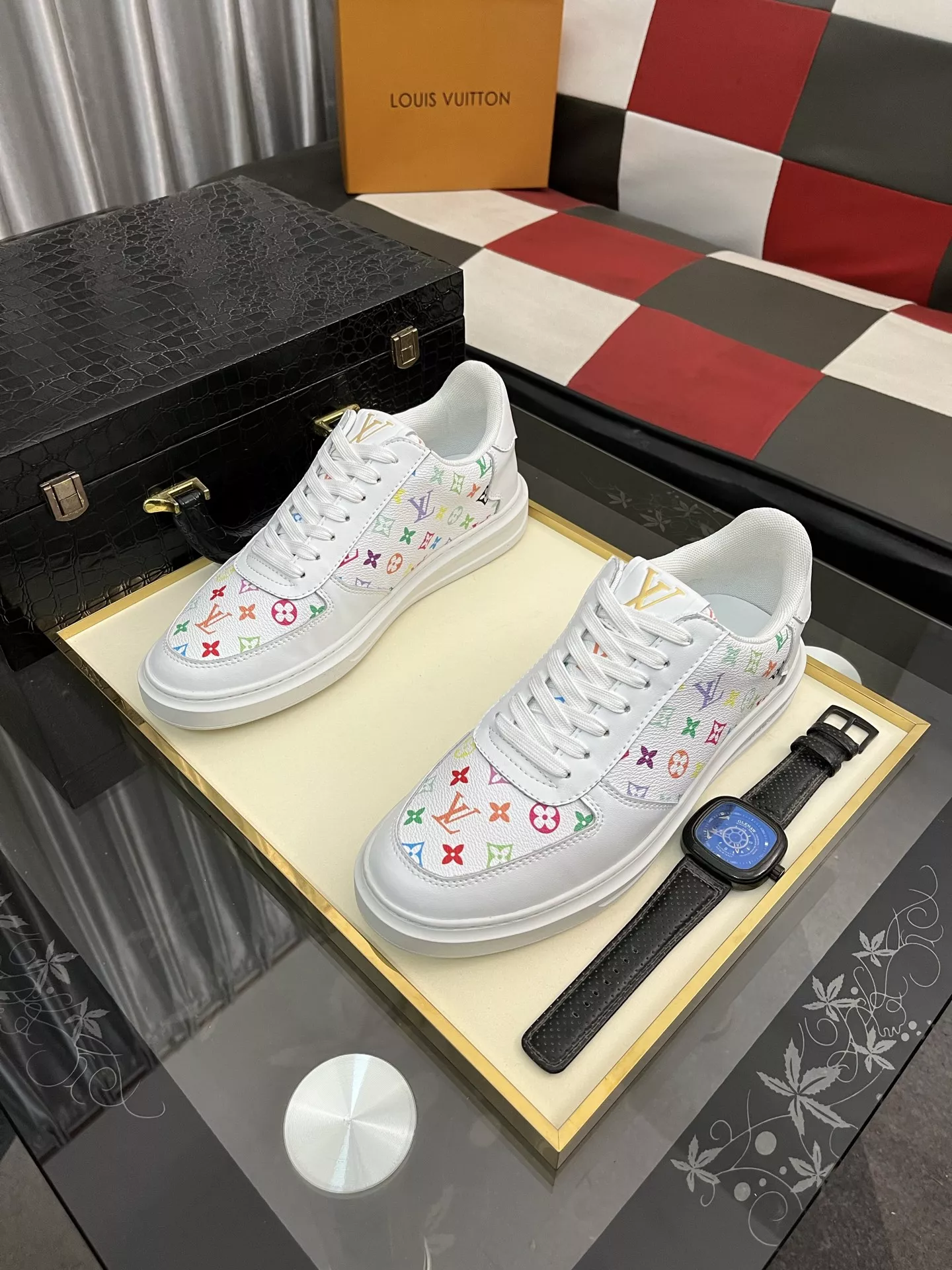 Louis Vuitton Casual Shoes For Men Trendsetting 7790