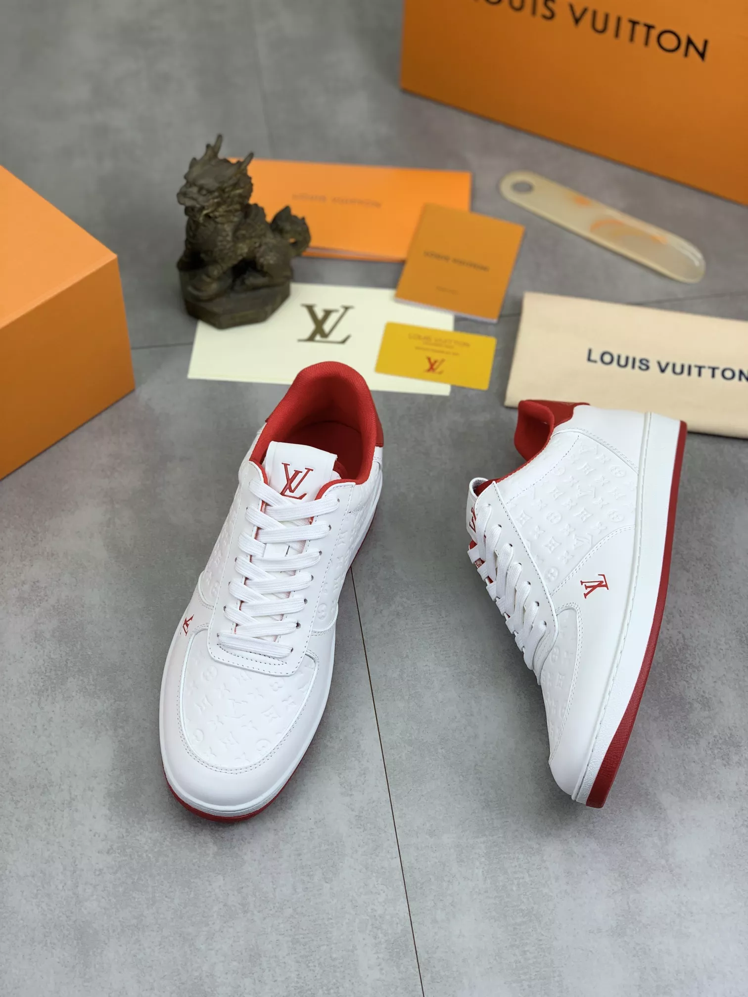 Louis Vuitton Casual Shoes For Men Trendy 2064
