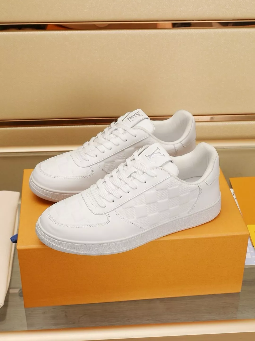 Louis Vuitton Casual Shoes For Men Trendy 3480