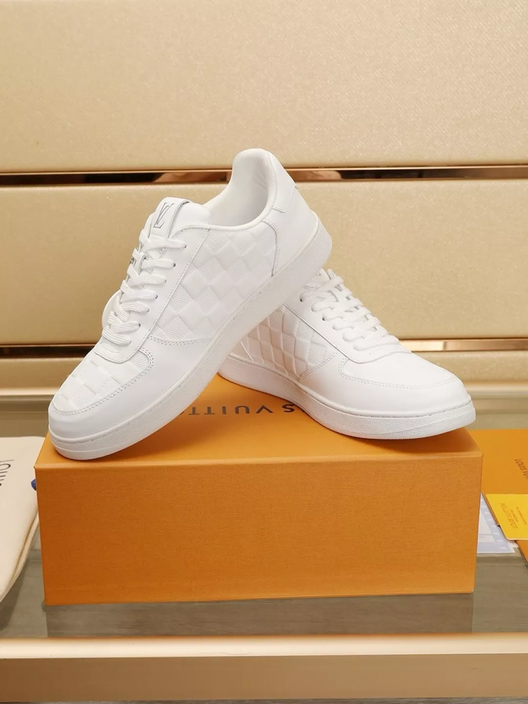 Louis Vuitton Casual Shoes For Men Trendy 3480