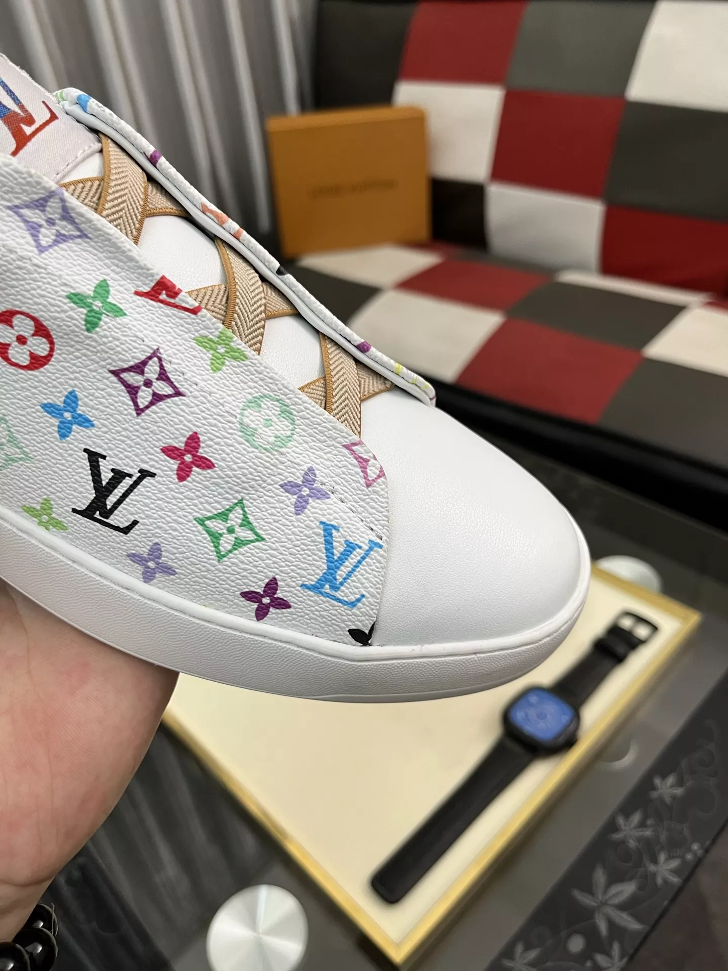 Louis Vuitton Casual Shoes For Men Trendy 8927
