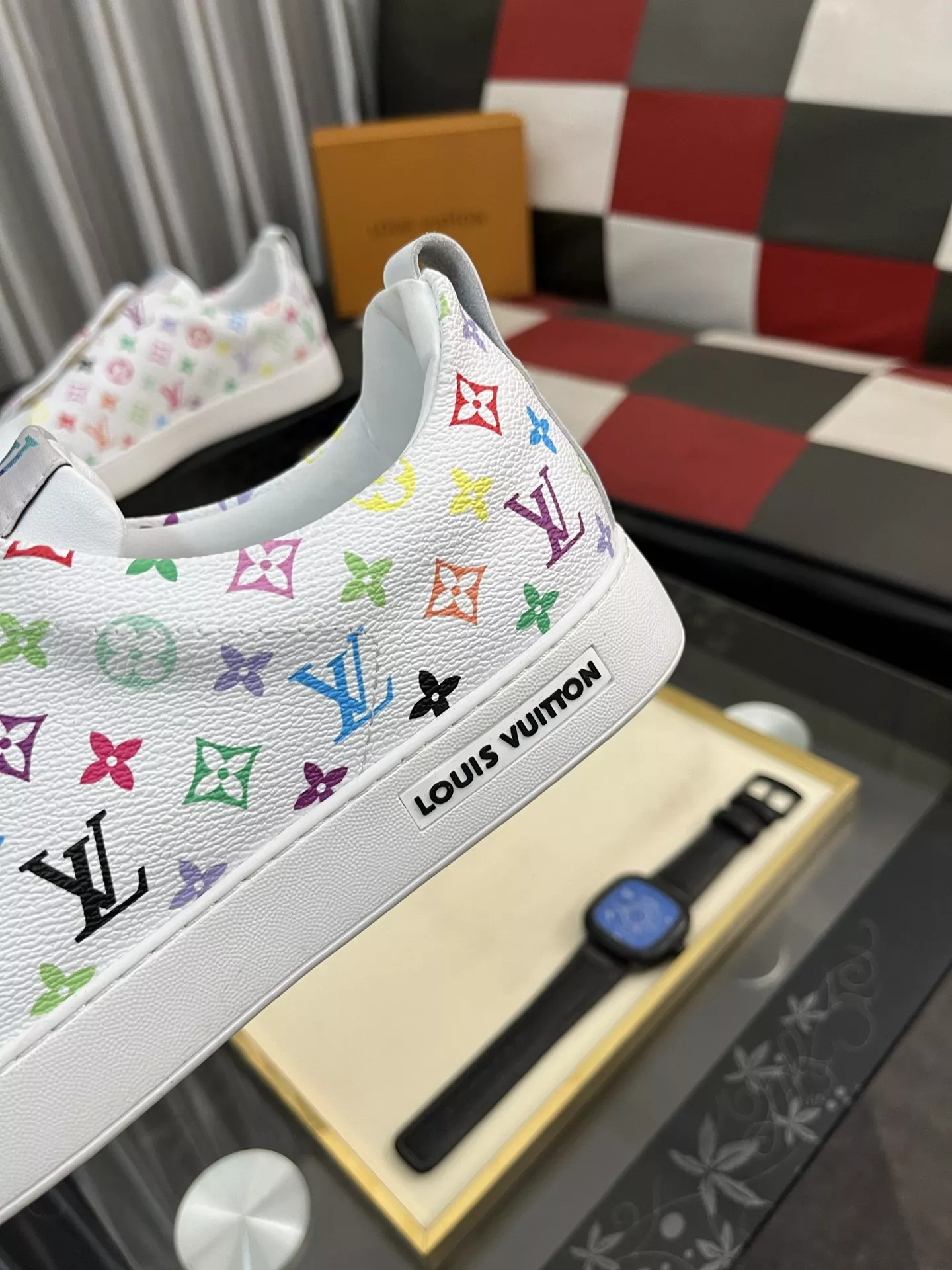 Louis Vuitton Casual Shoes For Men Trendy 8927