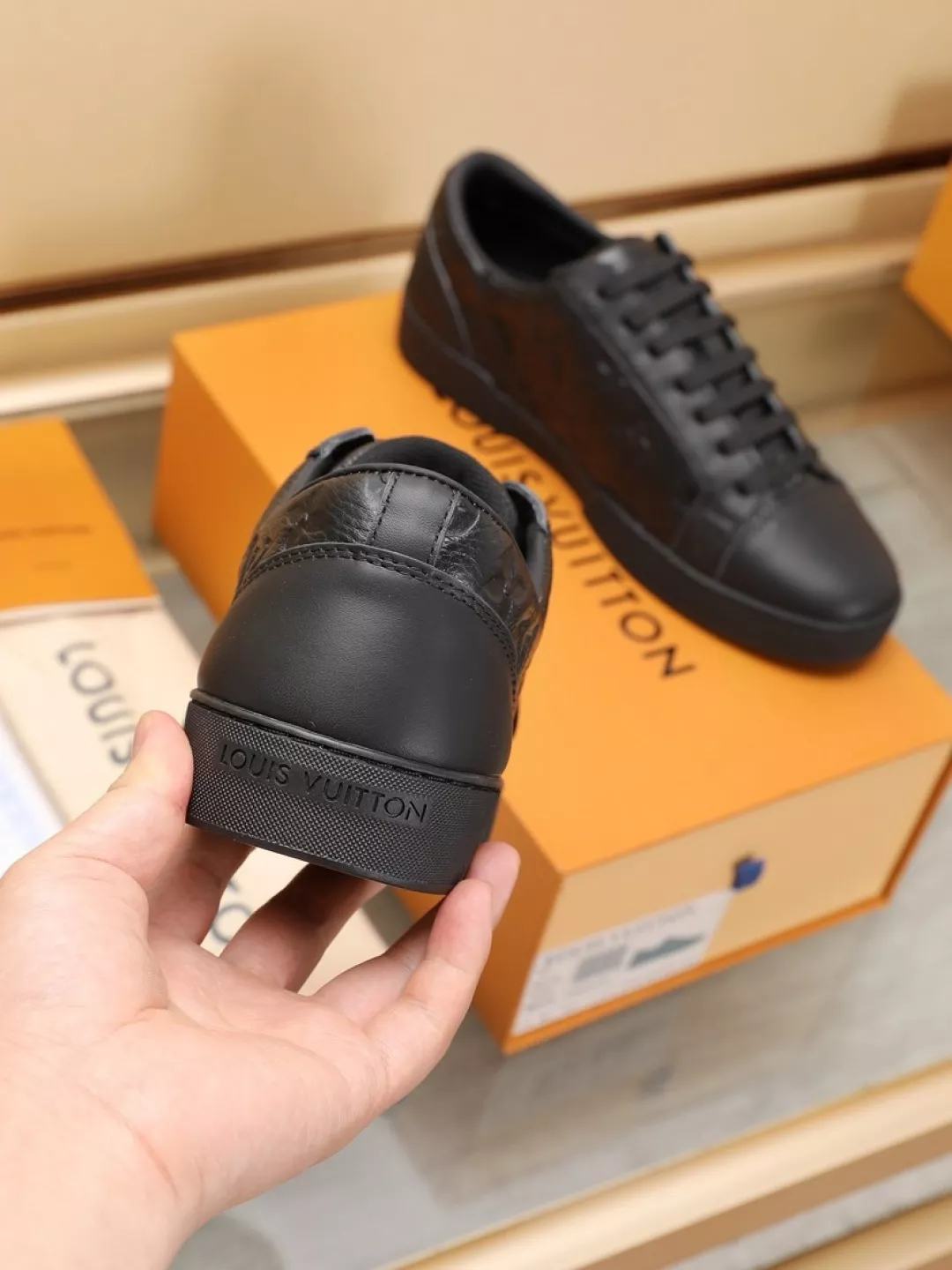Louis Vuitton Casual Shoes For Men UrbanStyle 338