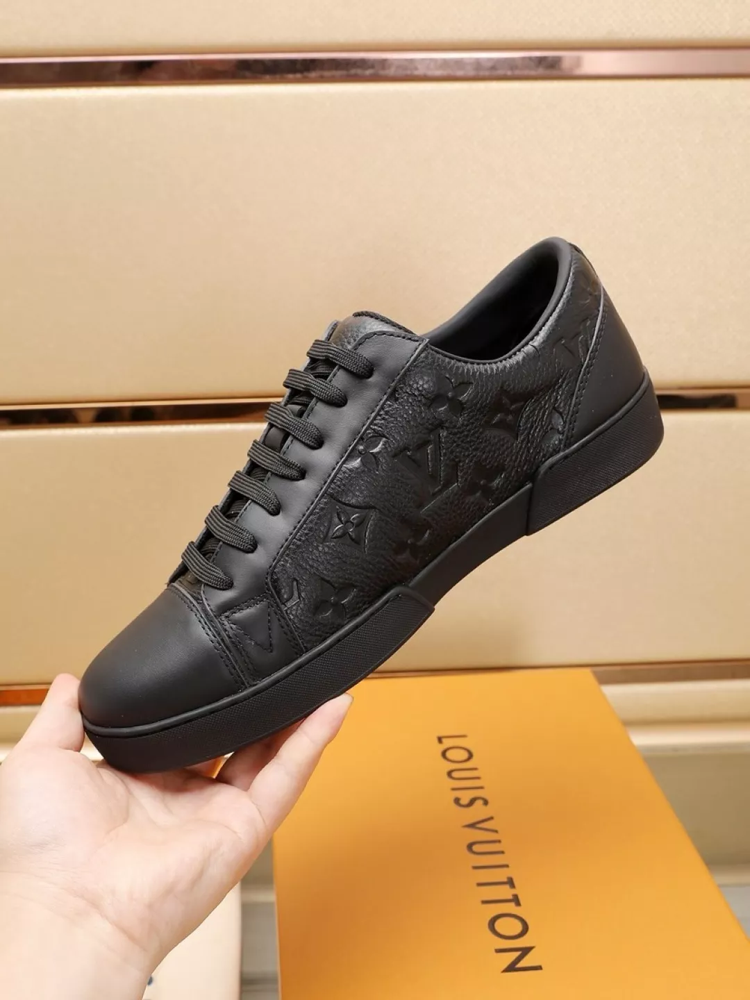 Louis Vuitton Casual Shoes For Men UrbanStyle 338