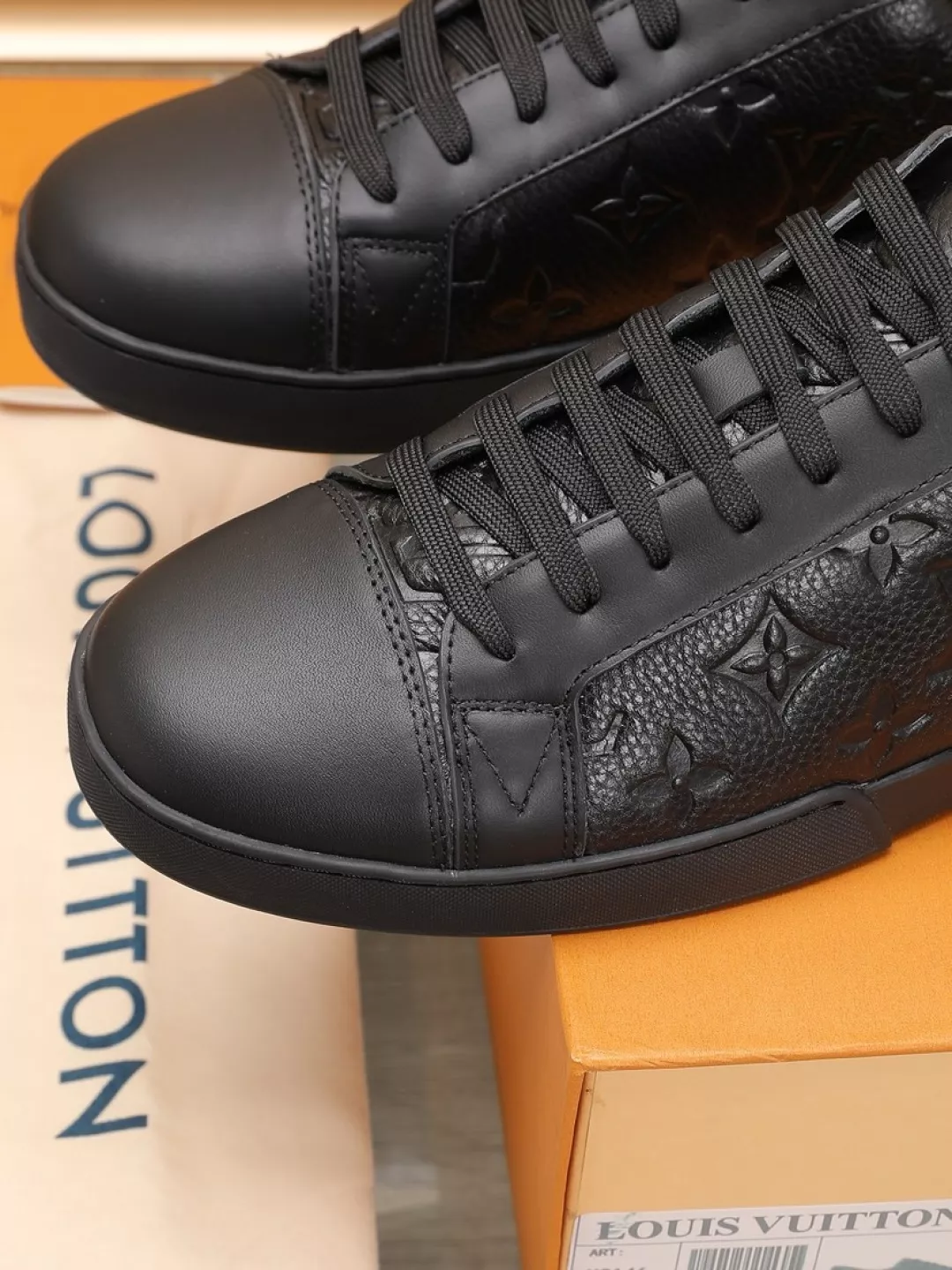 Louis Vuitton Casual Shoes For Men UrbanStyle 338