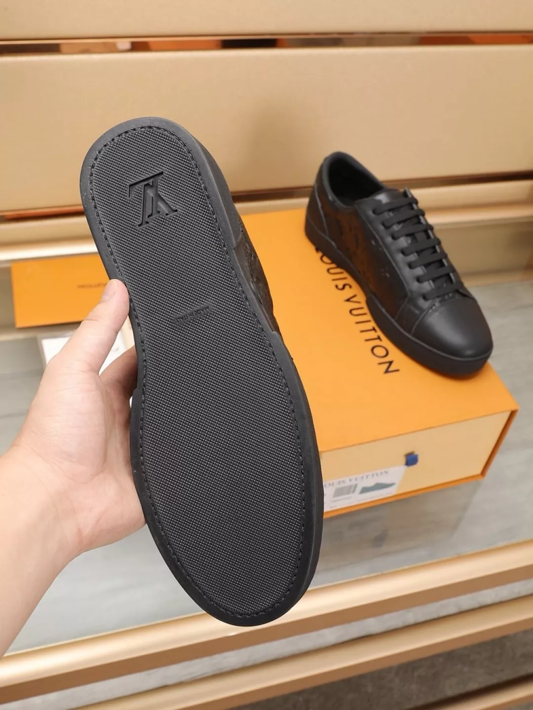 Louis Vuitton Casual Shoes For Men UrbanStyle 338