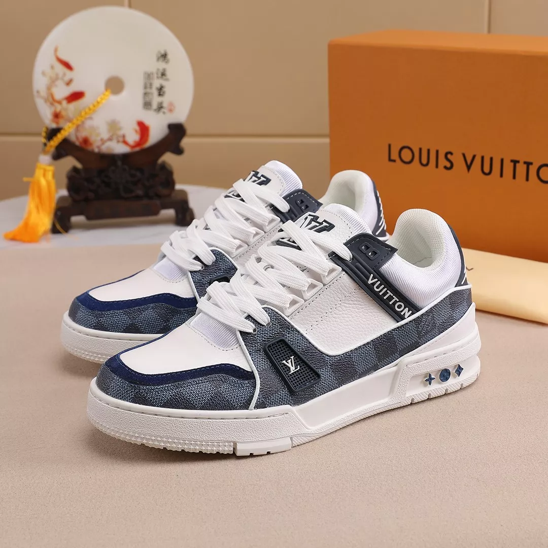 Louis Vuitton Casual Shoes For Men Versatile 8037