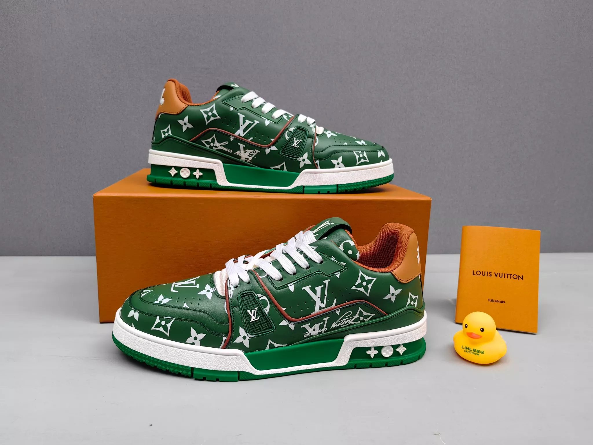 Louis Vuitton Casual Shoes For Men Vibrant 6689