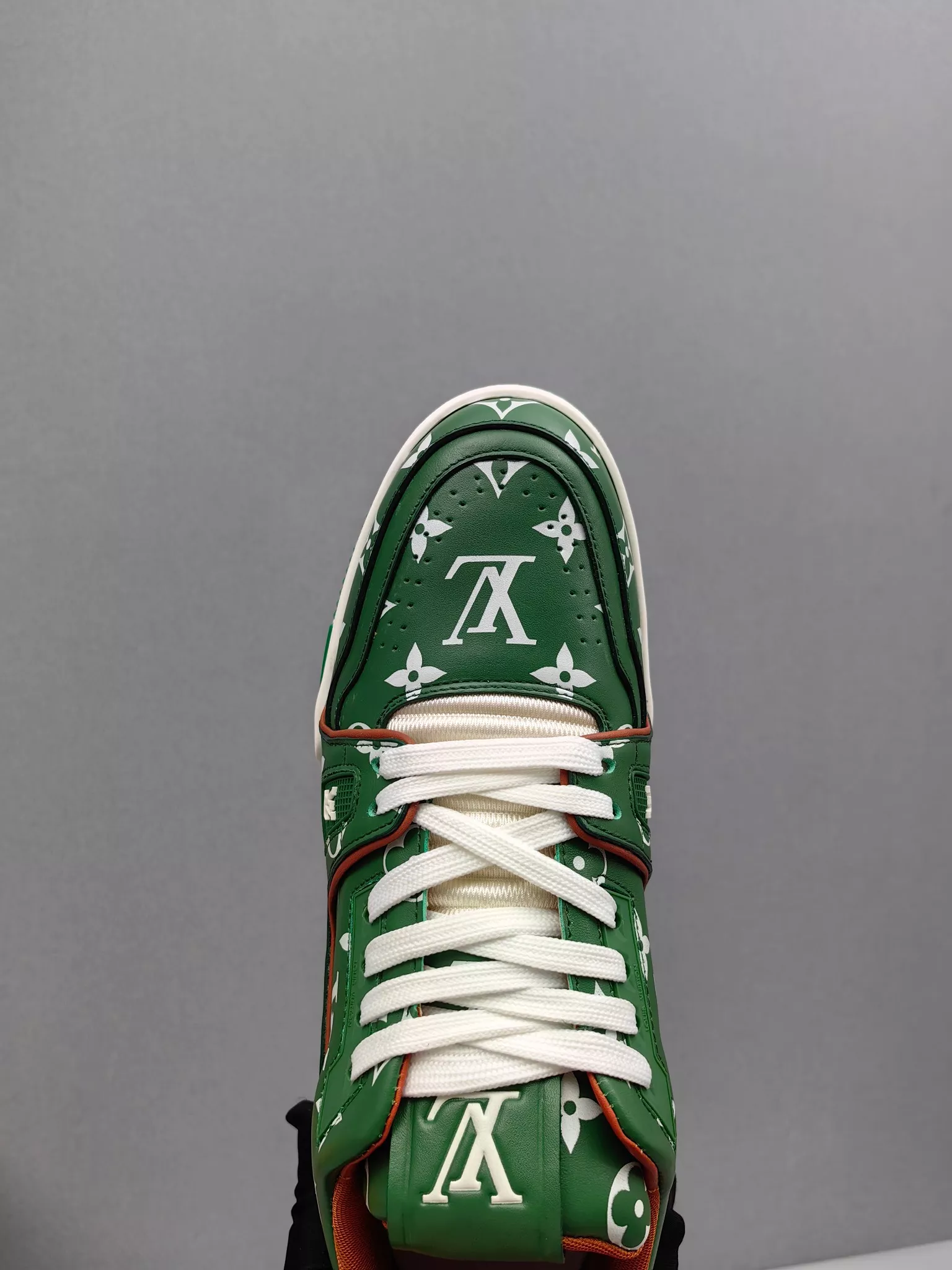 Louis Vuitton Casual Shoes For Men Vibrant 6689