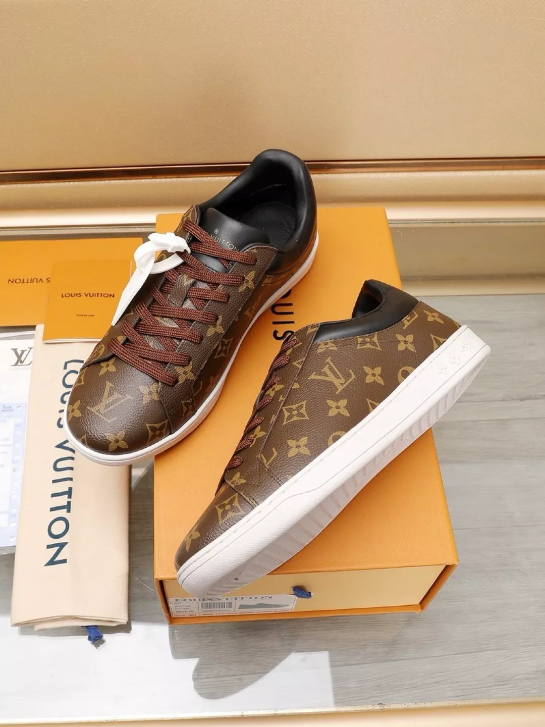 Louis Vuitton Casual Shoes For Men WellDesigned 7262