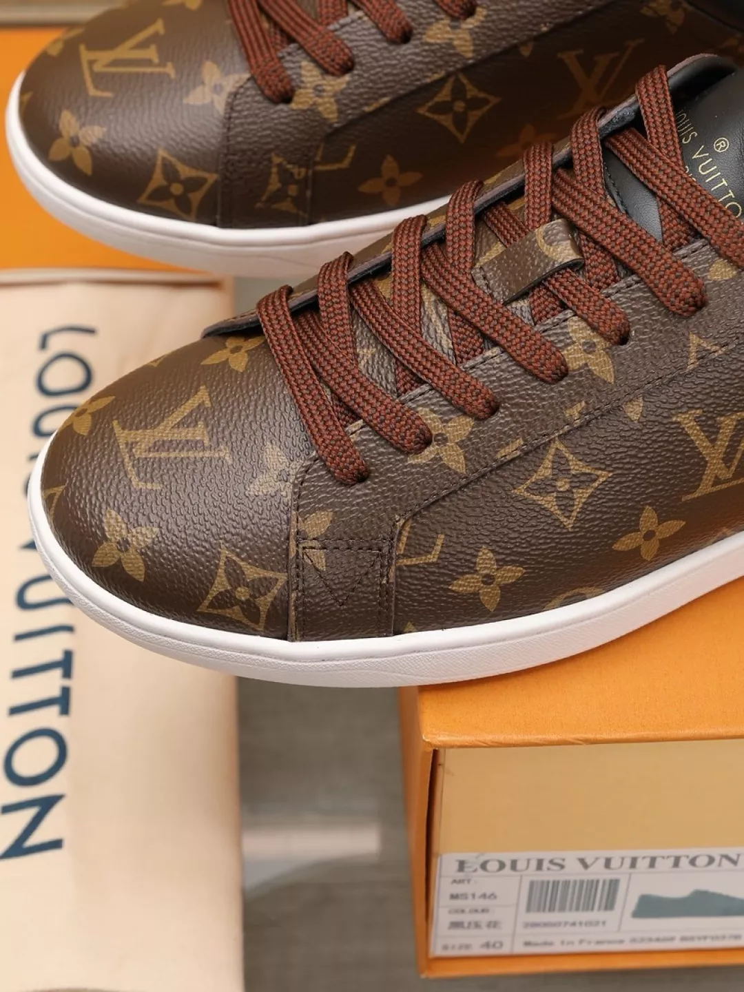 Louis Vuitton Casual Shoes For Men WellDesigned 7262