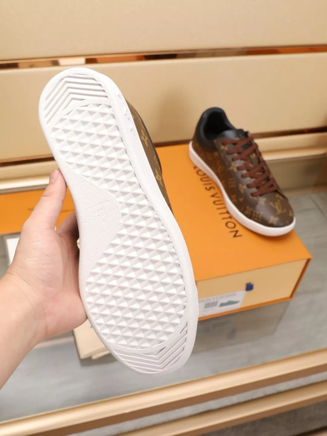 Louis Vuitton Casual Shoes For Men WellDesigned 7262