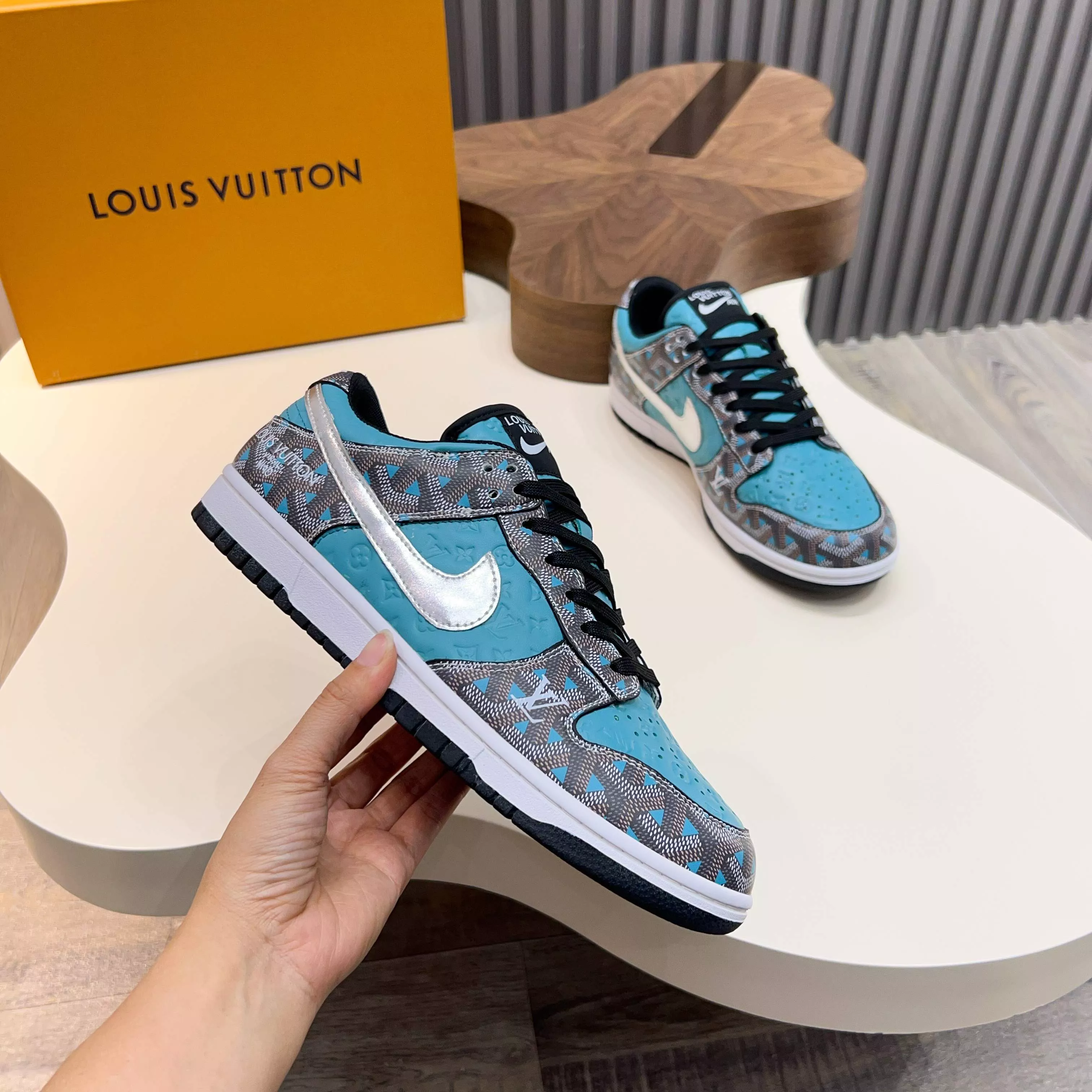 Louis Vuitton Casual Shoes For Men WellDesigned 9678