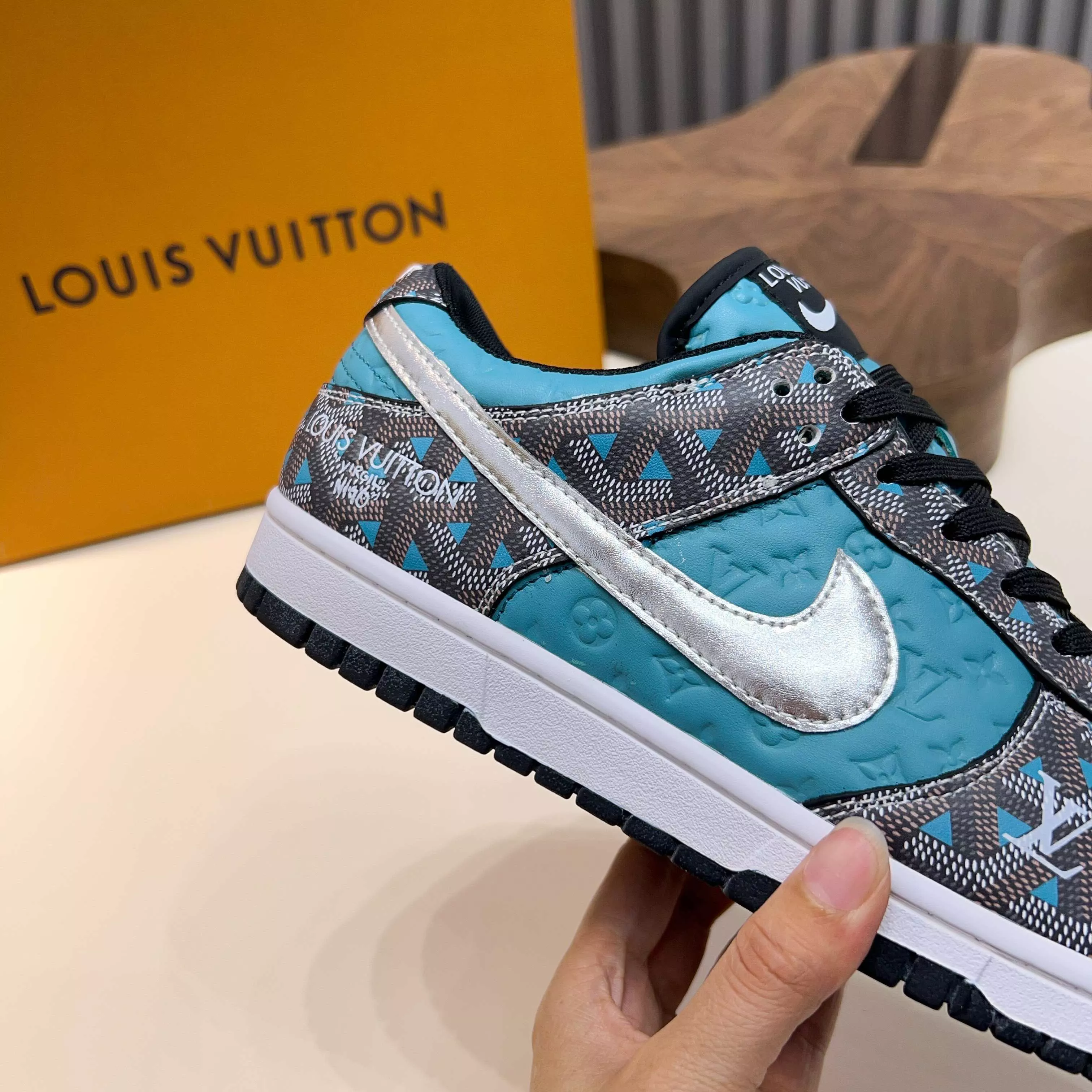 Louis Vuitton Casual Shoes For Men WellDesigned 9678