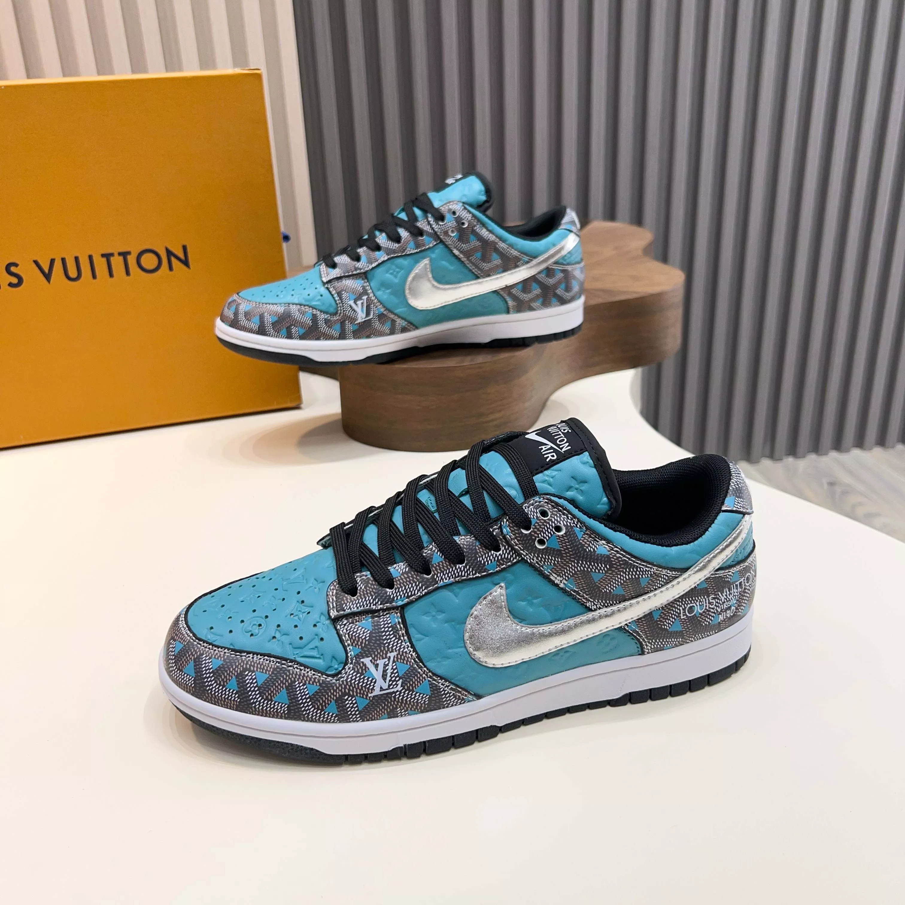 Louis Vuitton Casual Shoes For Men WellDesigned 9678
