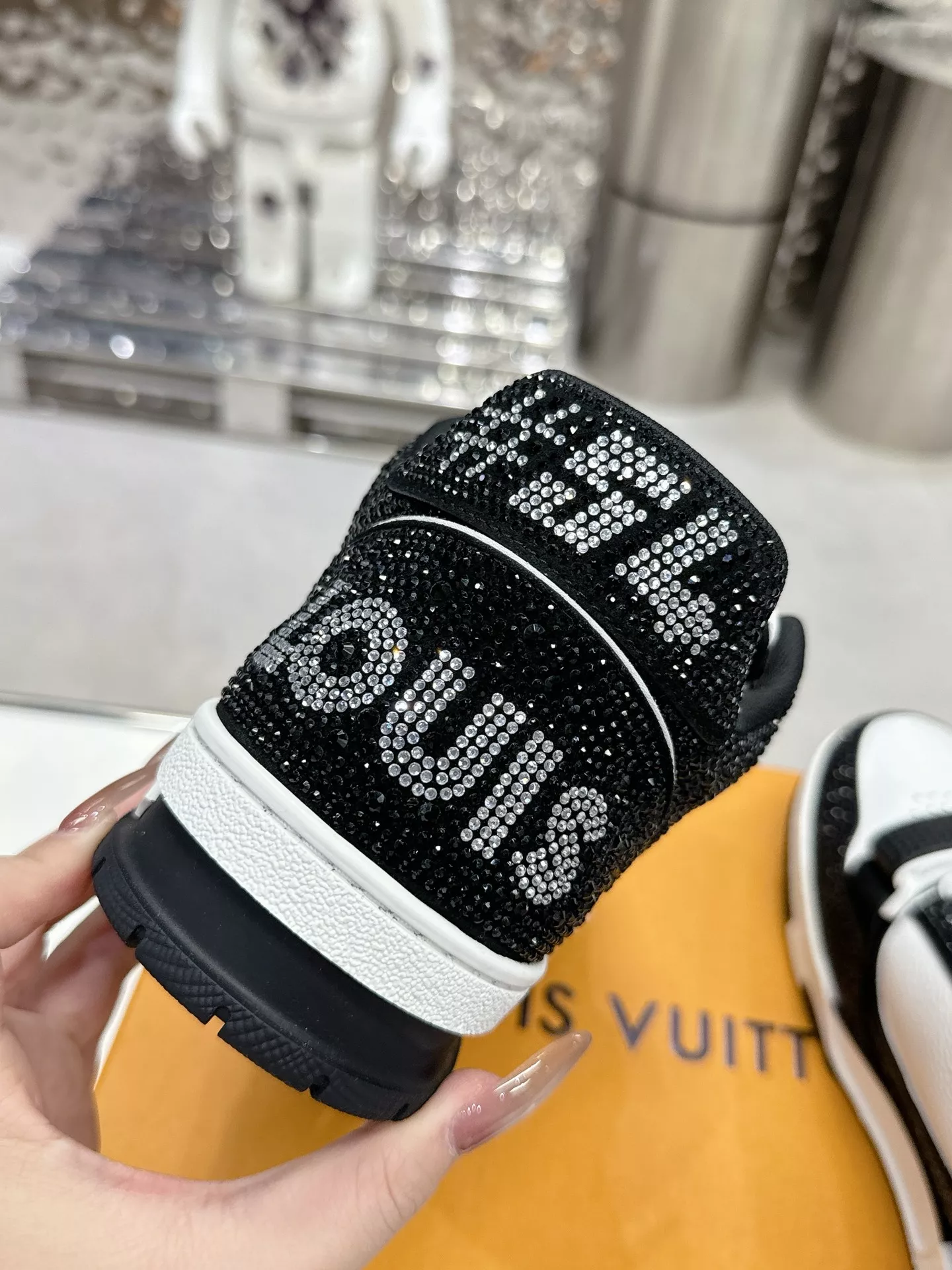 Louis Vuitton Casual Shoes For Women Bold 3663