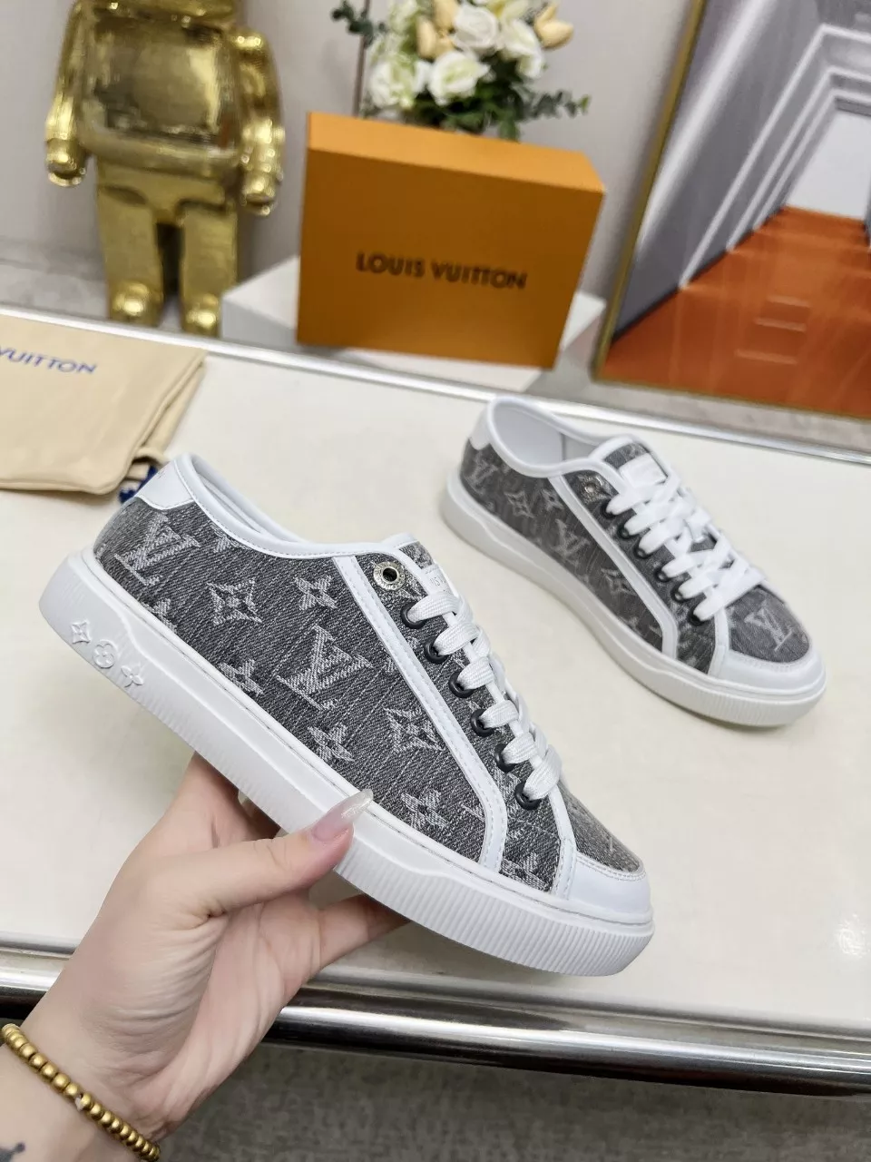 Louis Vuitton Casual Shoes For Women EasyMatch 8692
