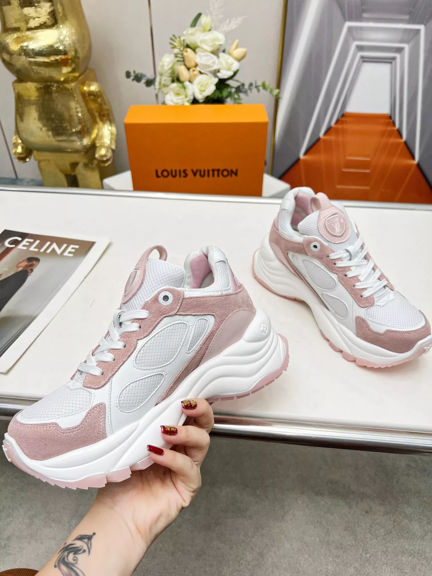 Louis Vuitton Casual Shoes For Women Flexible 548