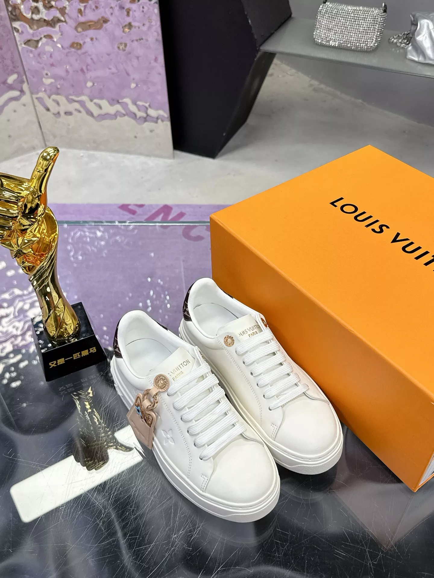 Louis Vuitton Casual Shoes For Women GoodFit 8285