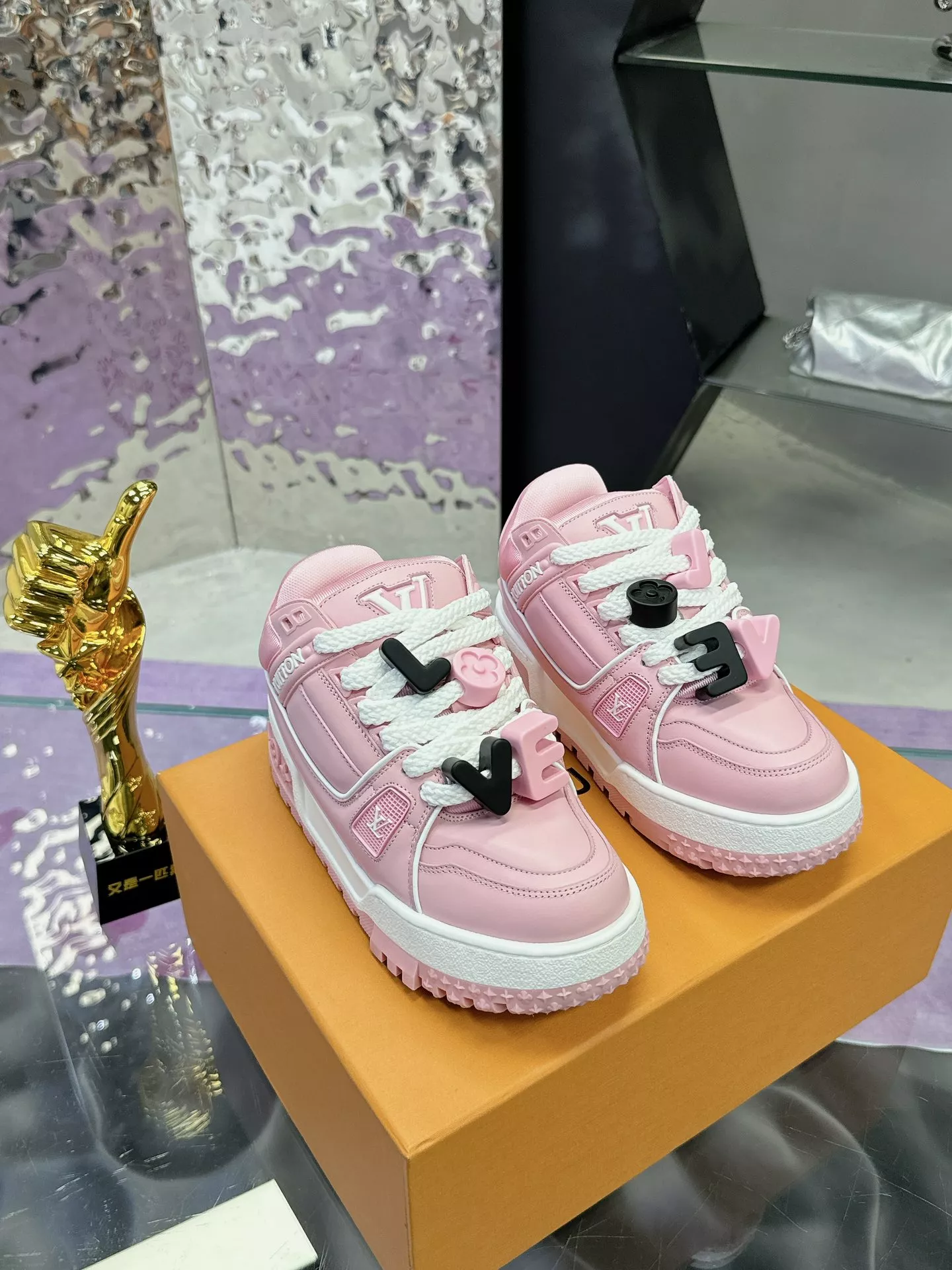 Louis Vuitton Casual Shoes For Women GoodFit 9669