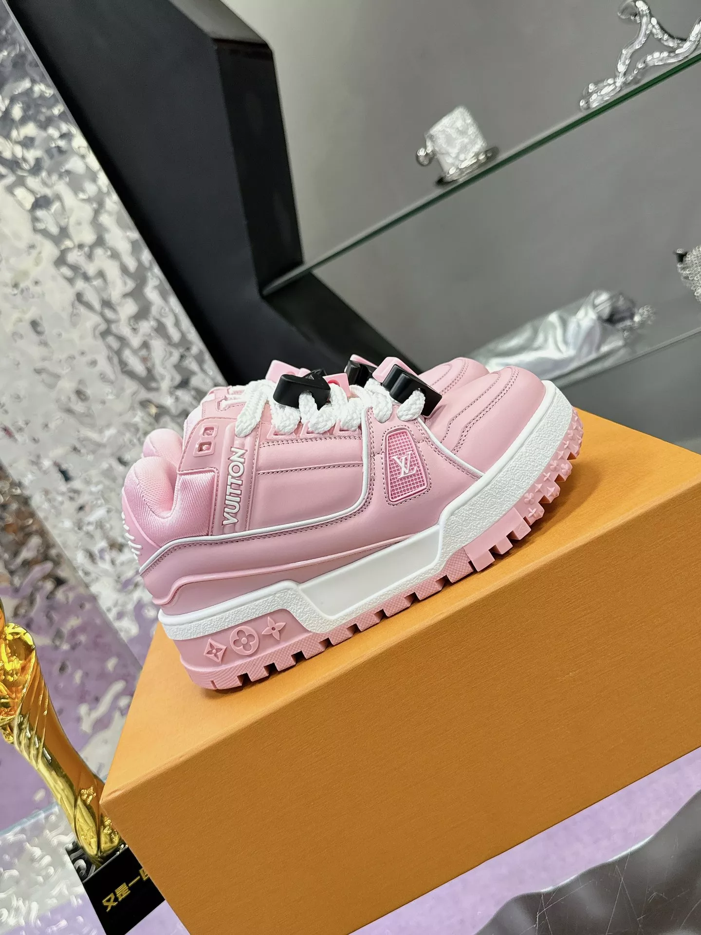 Louis Vuitton Casual Shoes For Women GoodFit 9669