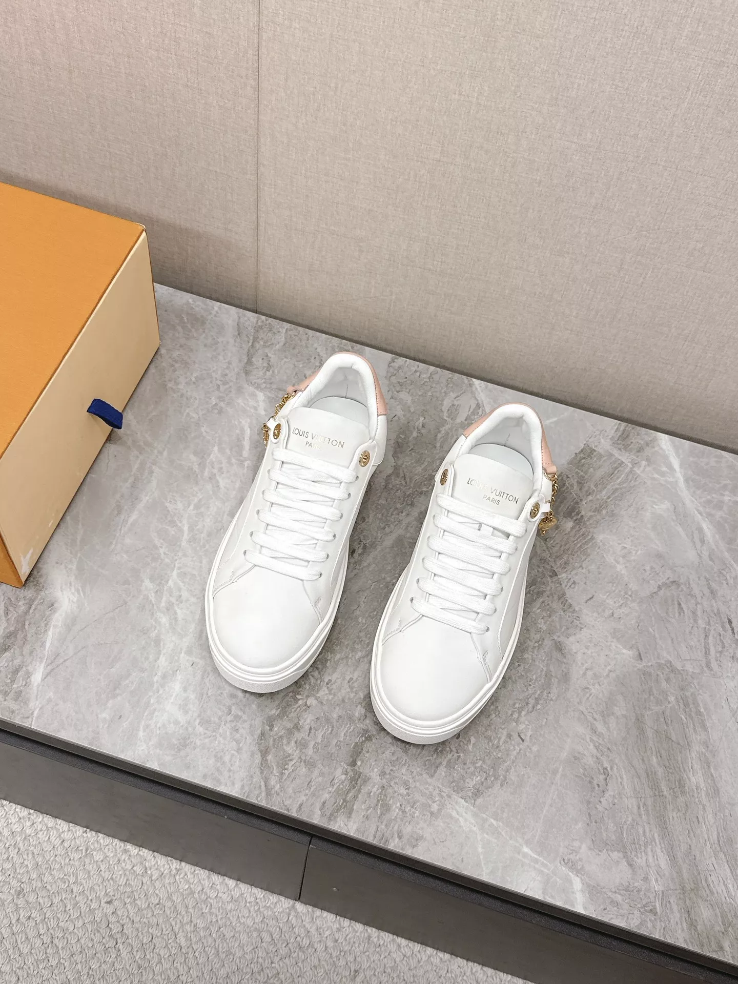 Louis Vuitton Casual Shoes For Women Modern 2923