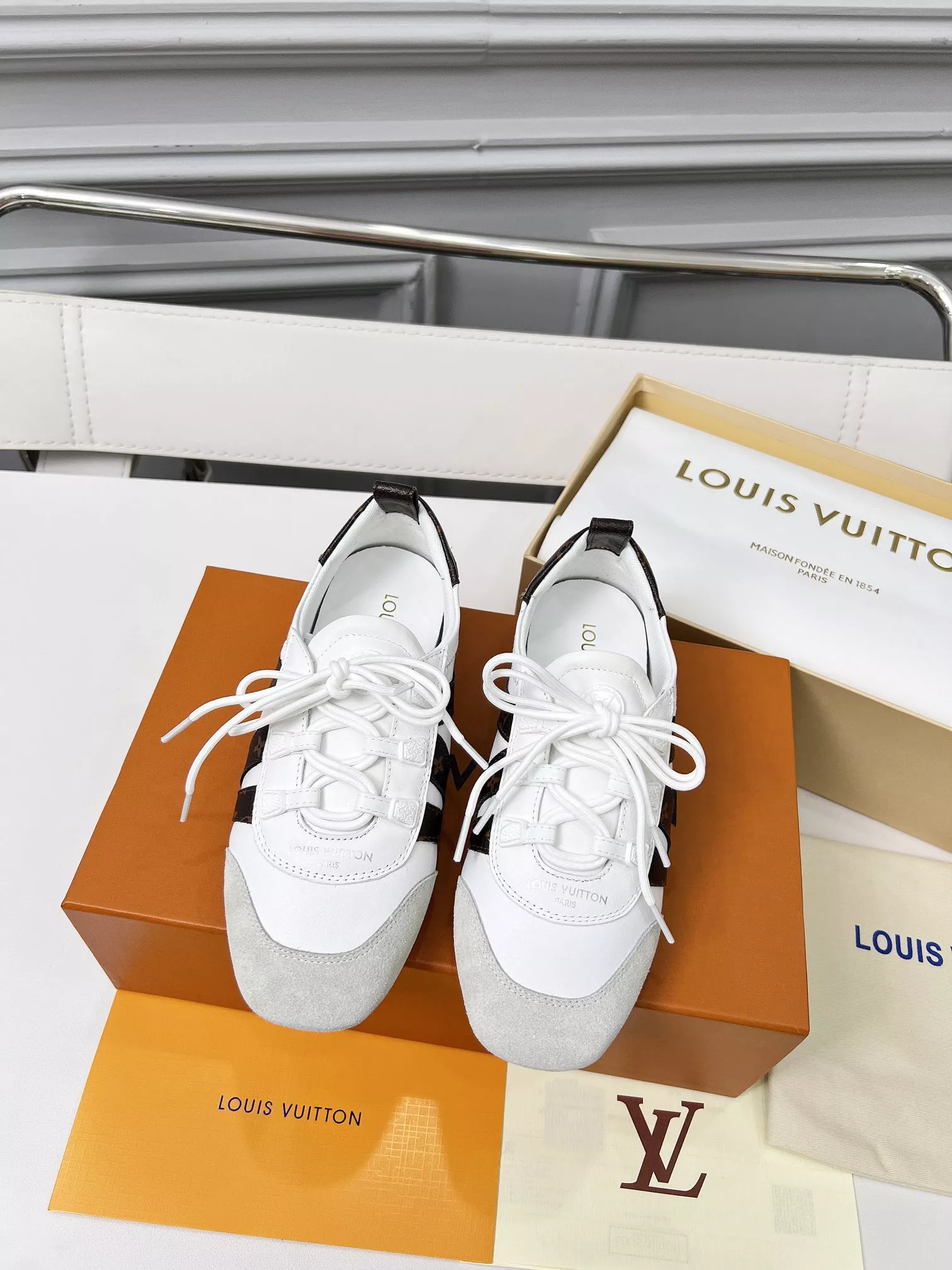 Louis Vuitton Casual Shoes For Women Modern 9698