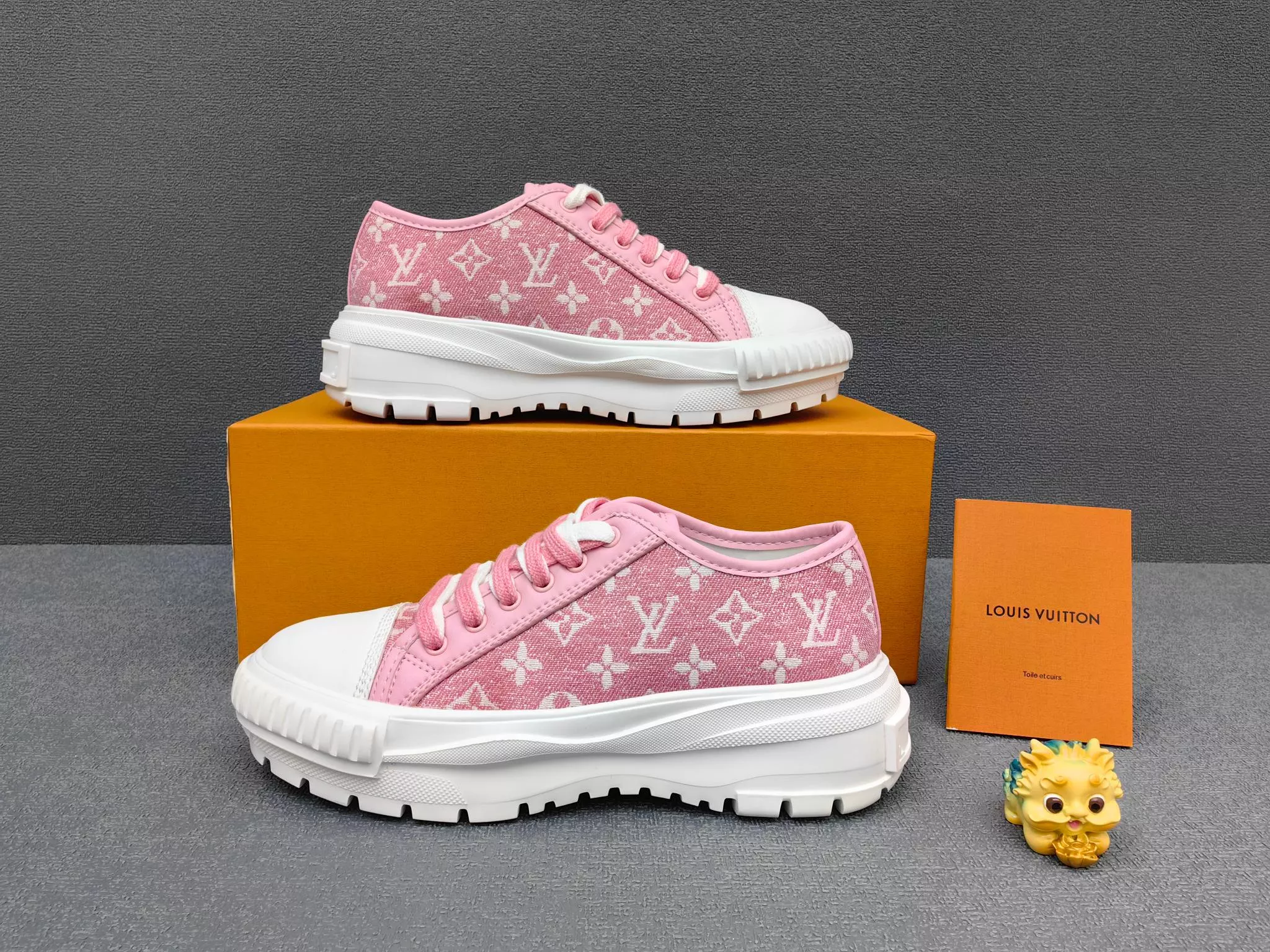 Louis Vuitton Casual Shoes For Women ModernLook 2132
