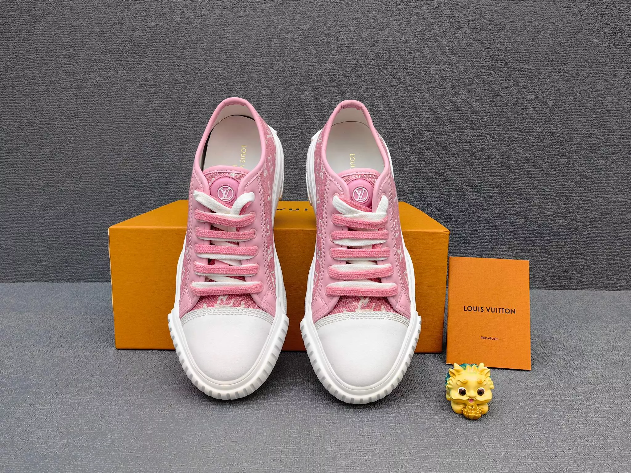 Louis Vuitton Casual Shoes For Women ModernLook 2132