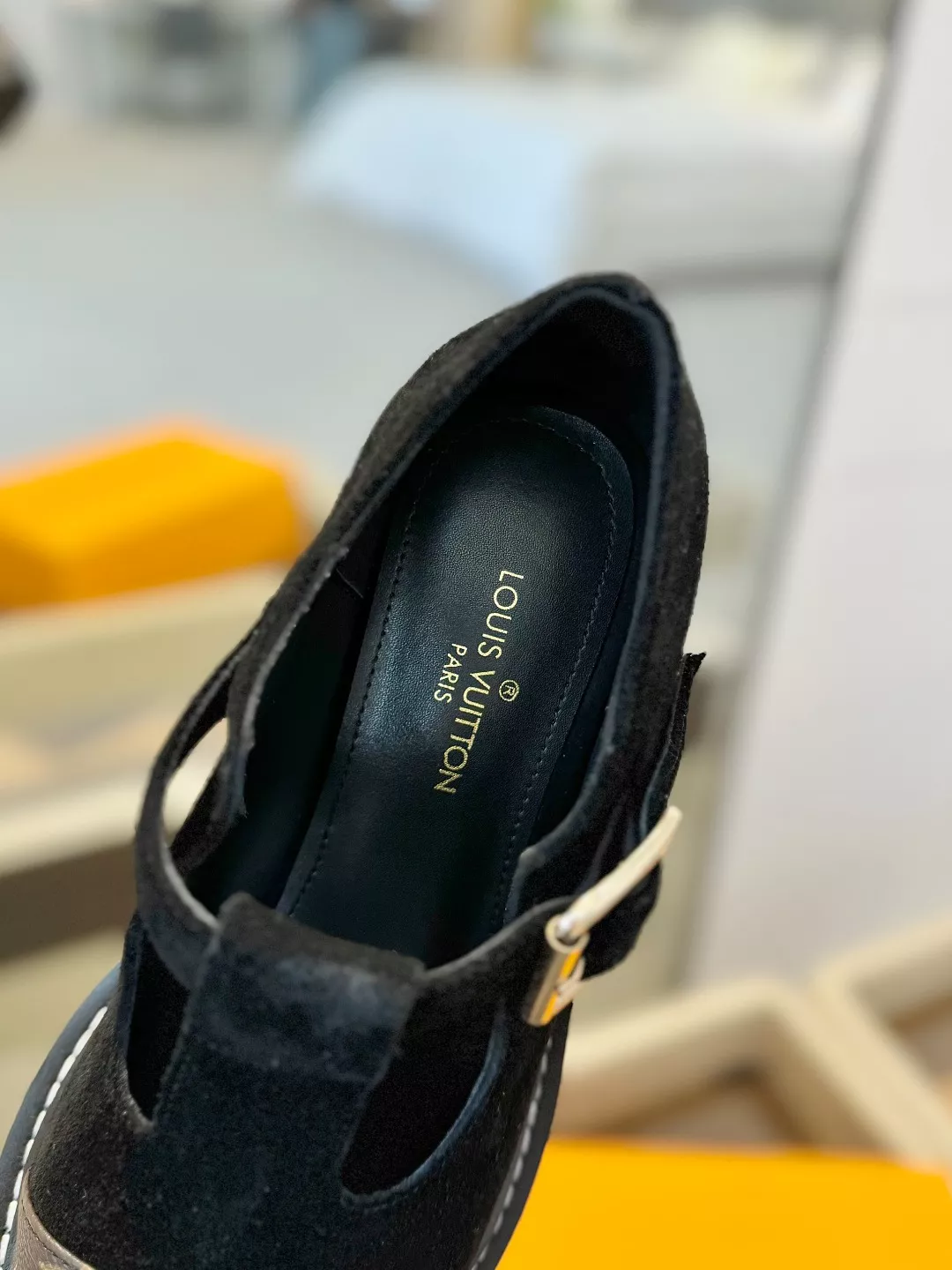 Louis Vuitton Casual Shoes For Women Practical 7132