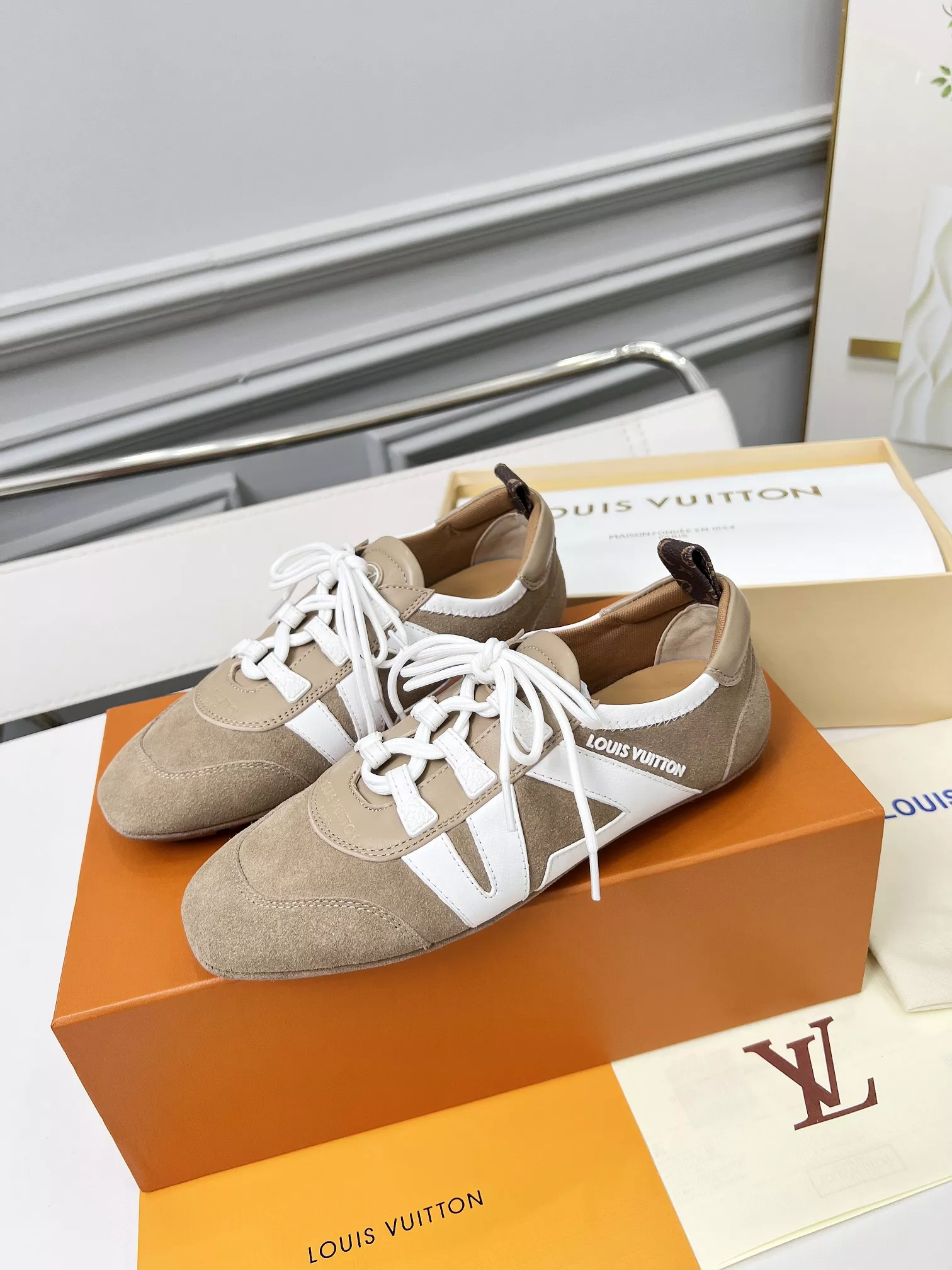 Louis Vuitton Casual Shoes For Women Resilient 6051