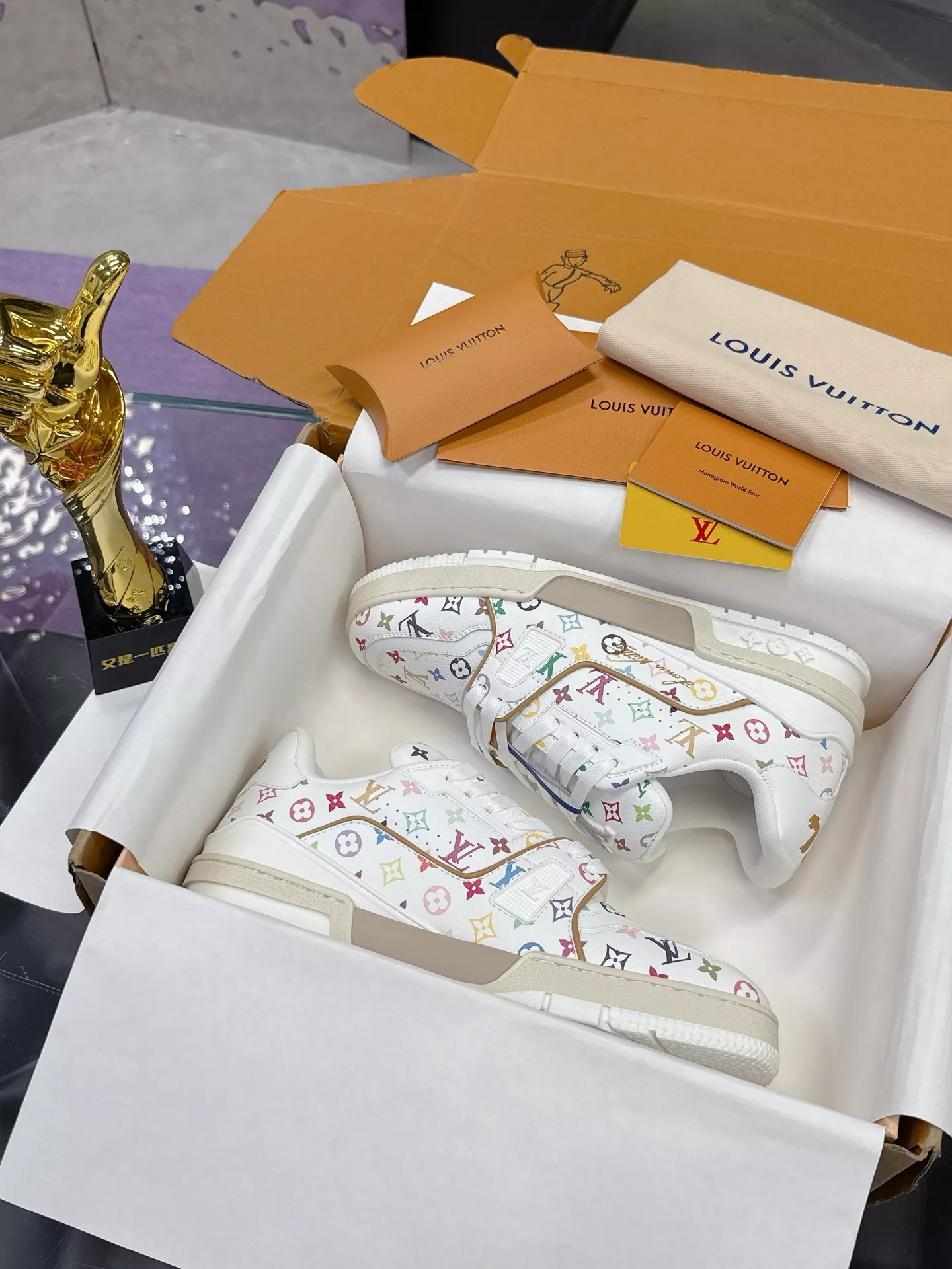 Louis Vuitton Casual Shoes For Women Sophisticated 6447