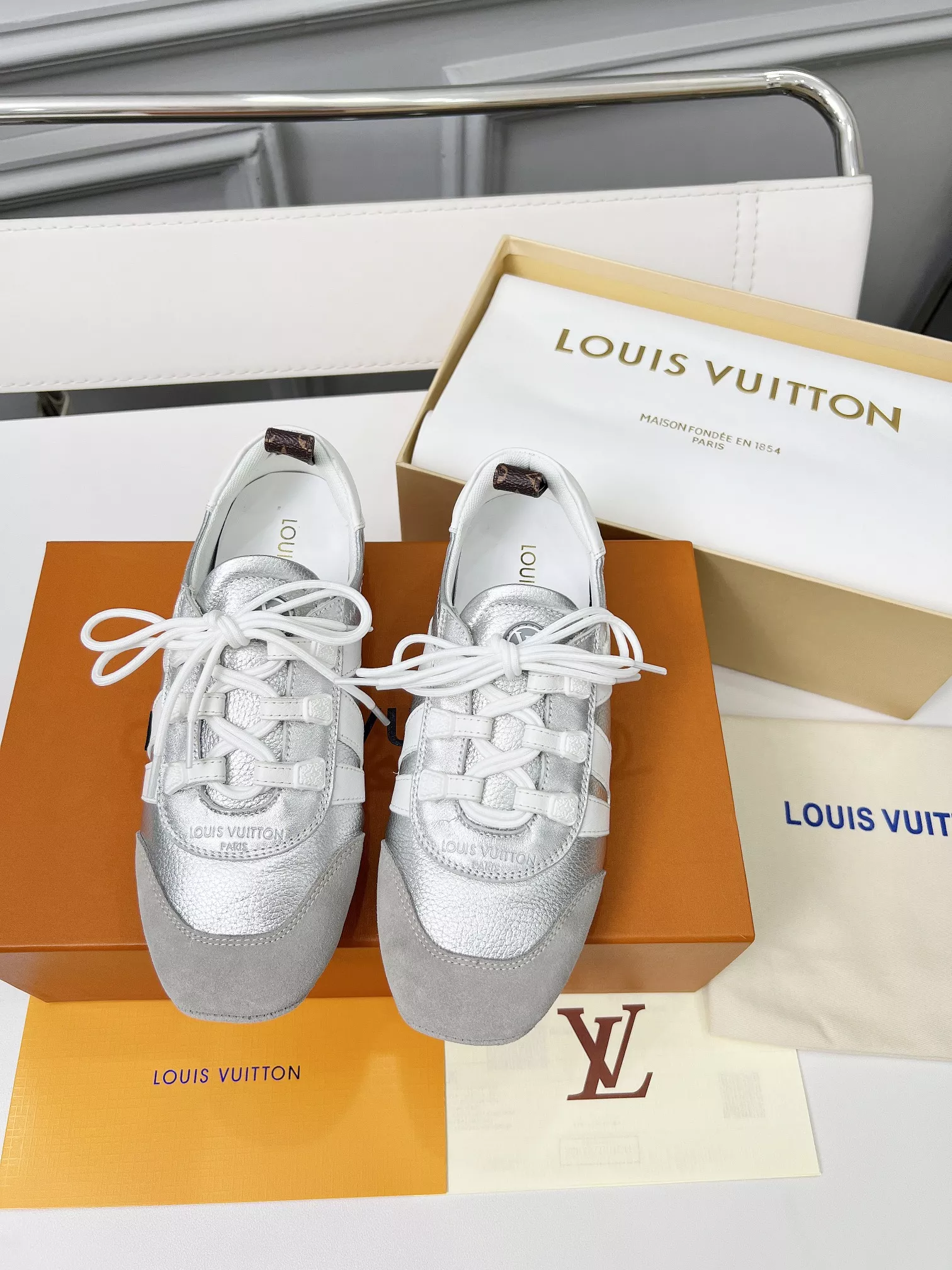 Louis Vuitton Casual Shoes For Women Sophisticated 8421