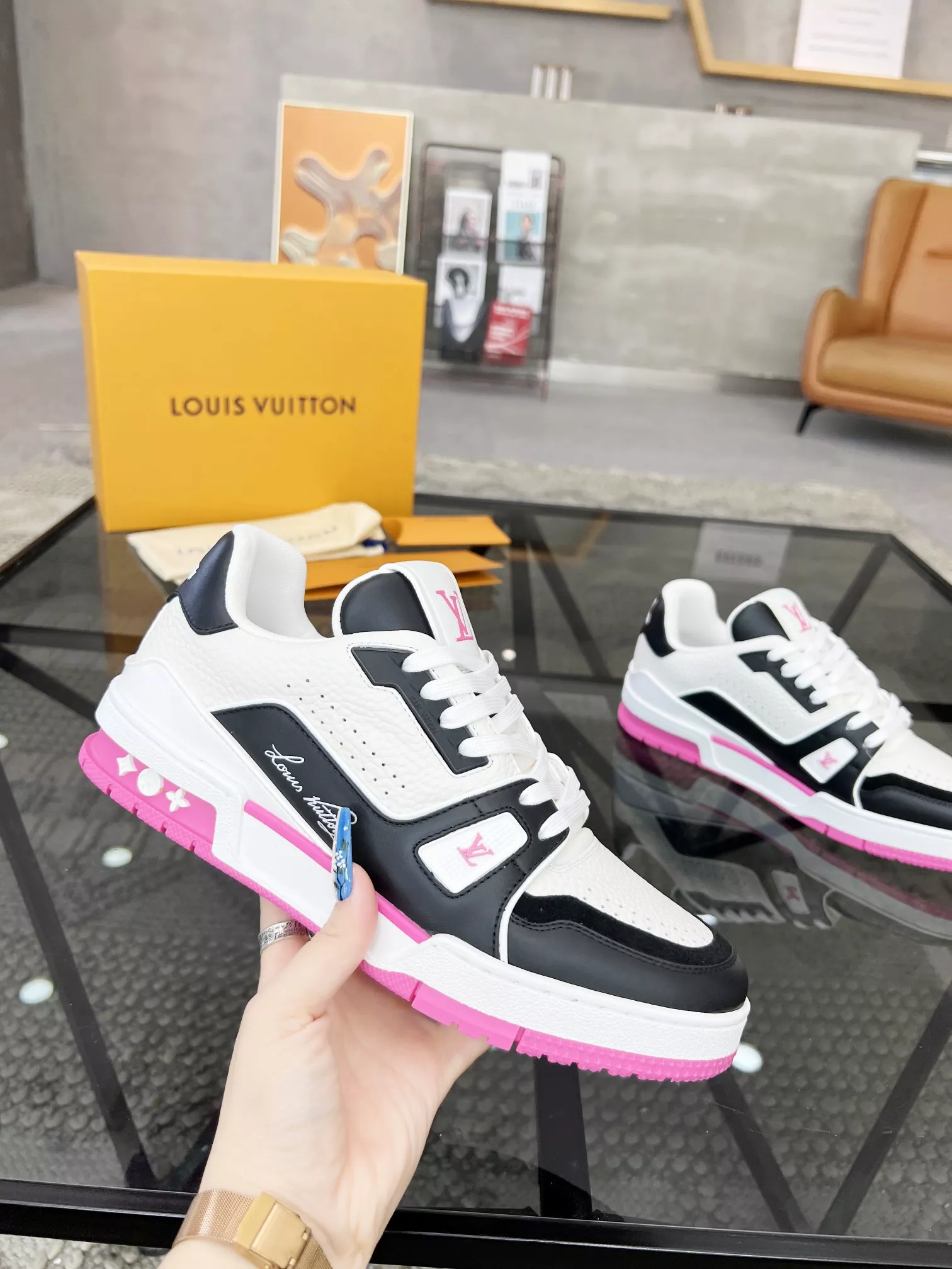 Louis Vuitton Casual Shoes For Women Trendy 2436
