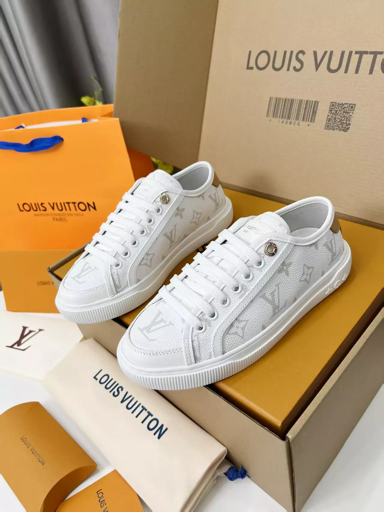 Louis Vuitton Casual Shoes For Women Trendy 3938