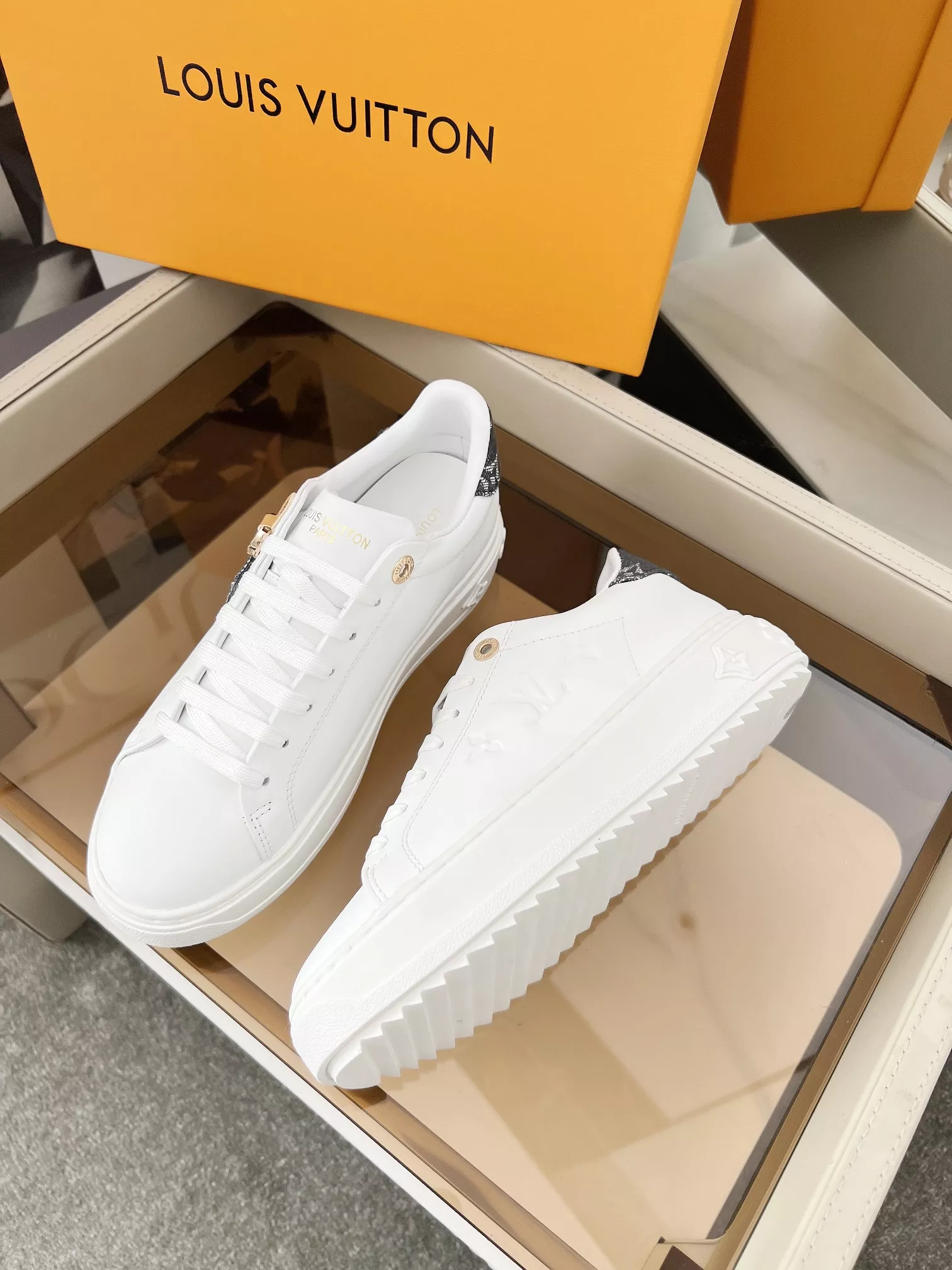 Louis Vuitton Casual Shoes For Women Trendy 8797