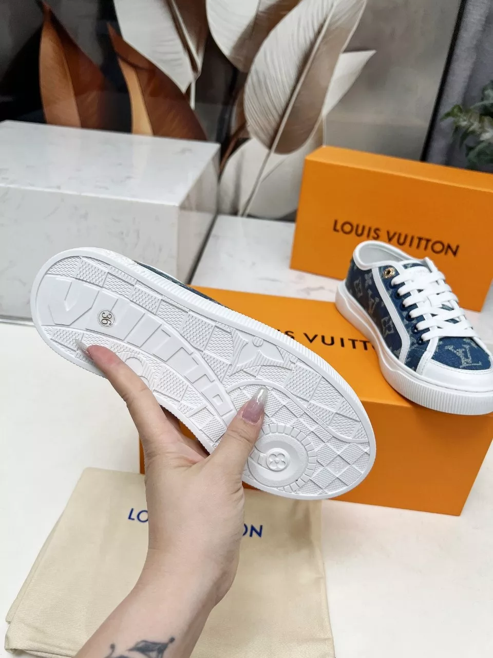 Louis Vuitton Casual Shoes For Women Unique 9998