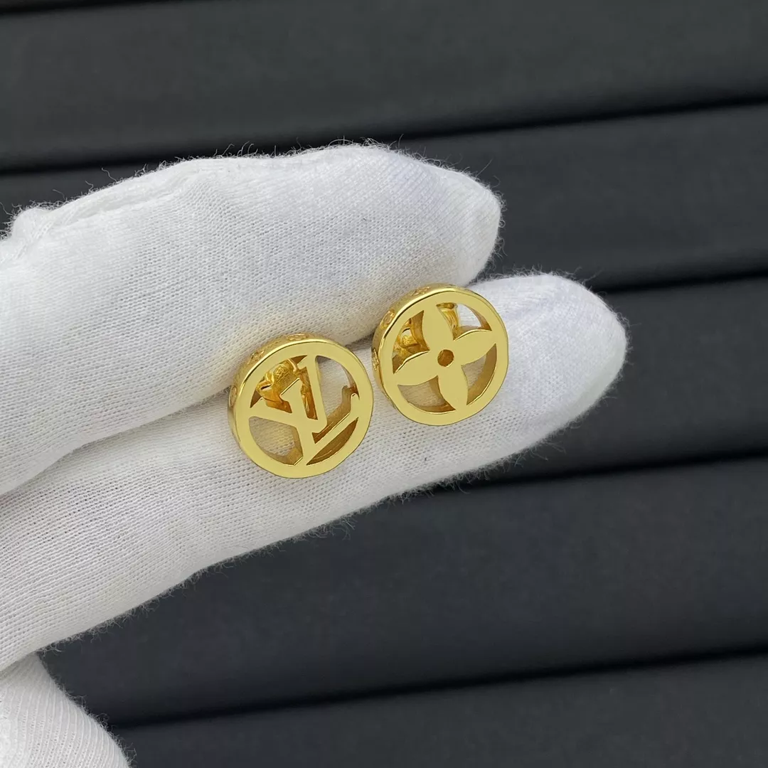 Louis Vuitton Earrings For Women AllSeason 2040