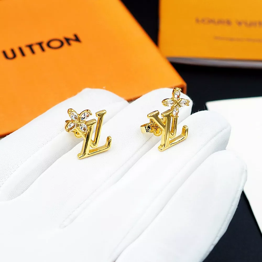 Louis Vuitton Earrings For Women Bold 4513