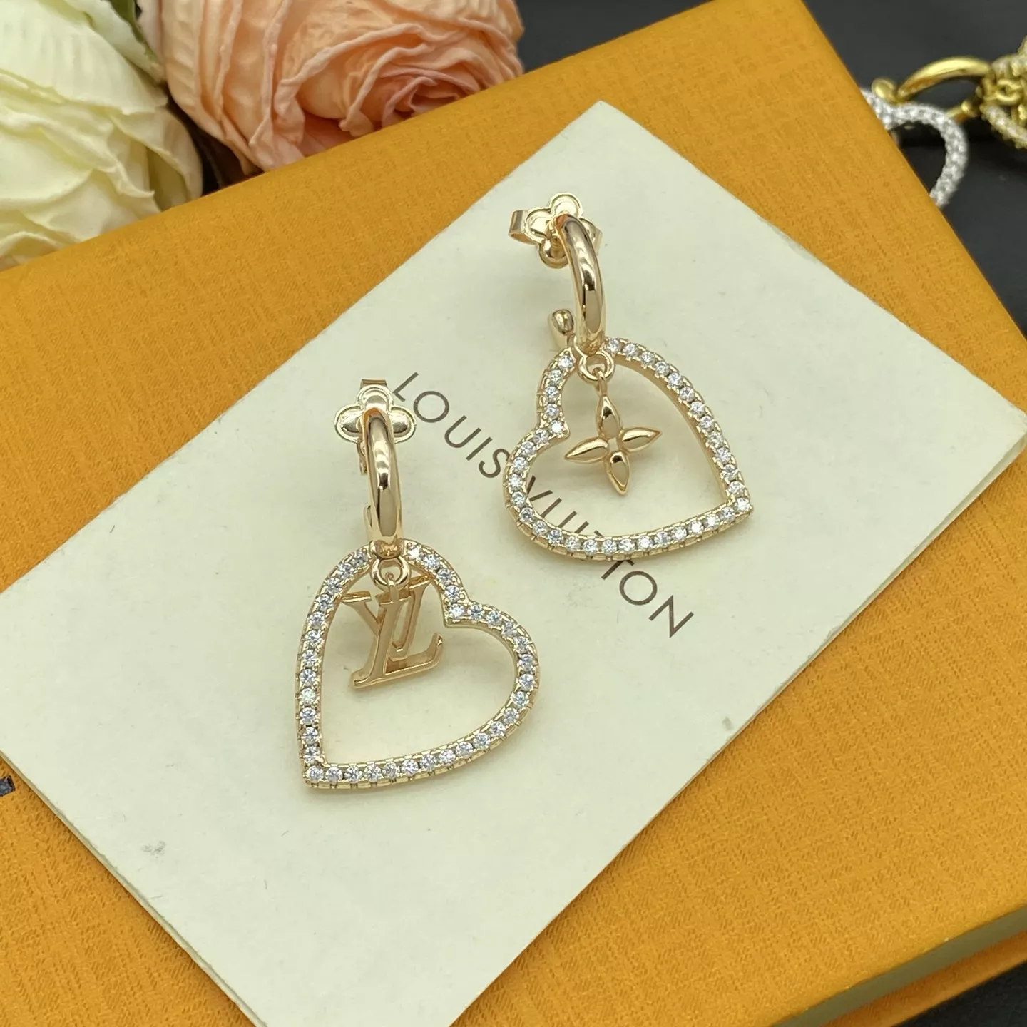 Louis Vuitton Earrings For Women Bold 9328