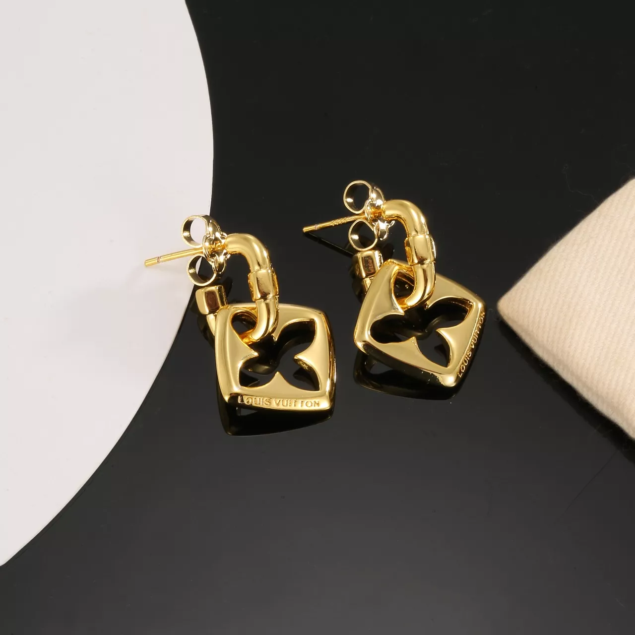 Louis Vuitton Earrings For Women Bright 6756